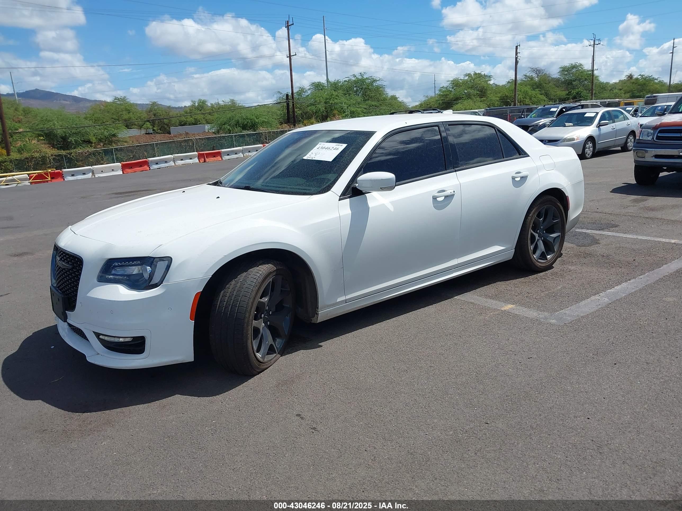 CHRYSLER 300 image 2