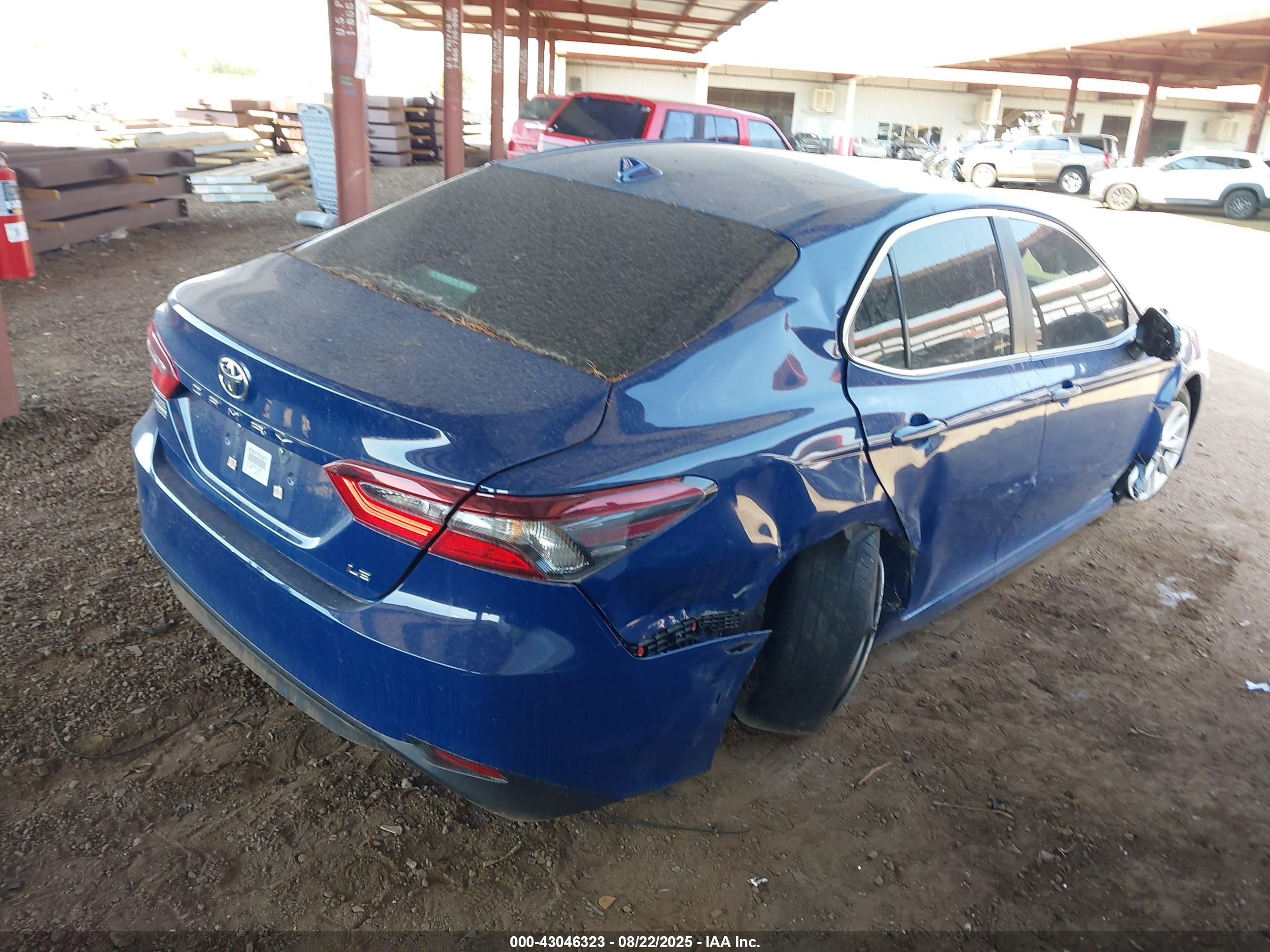 TOYOTA CAMRY image 4