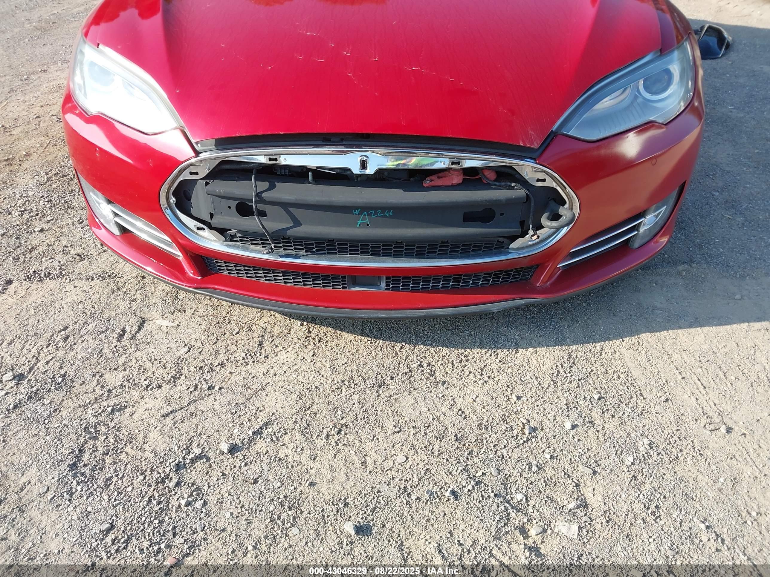 TESLA MODEL image 6