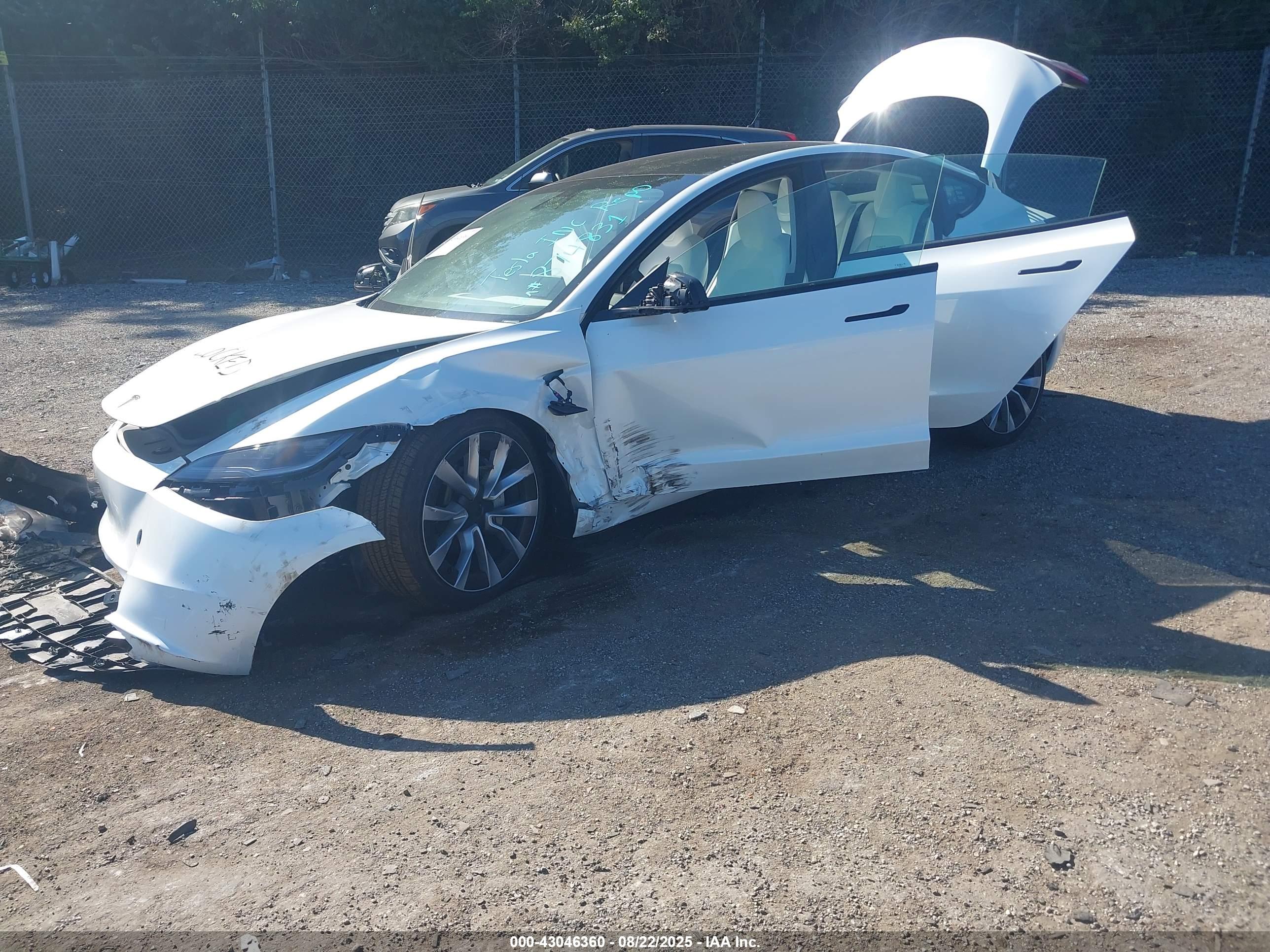TESLA MODEL image 2