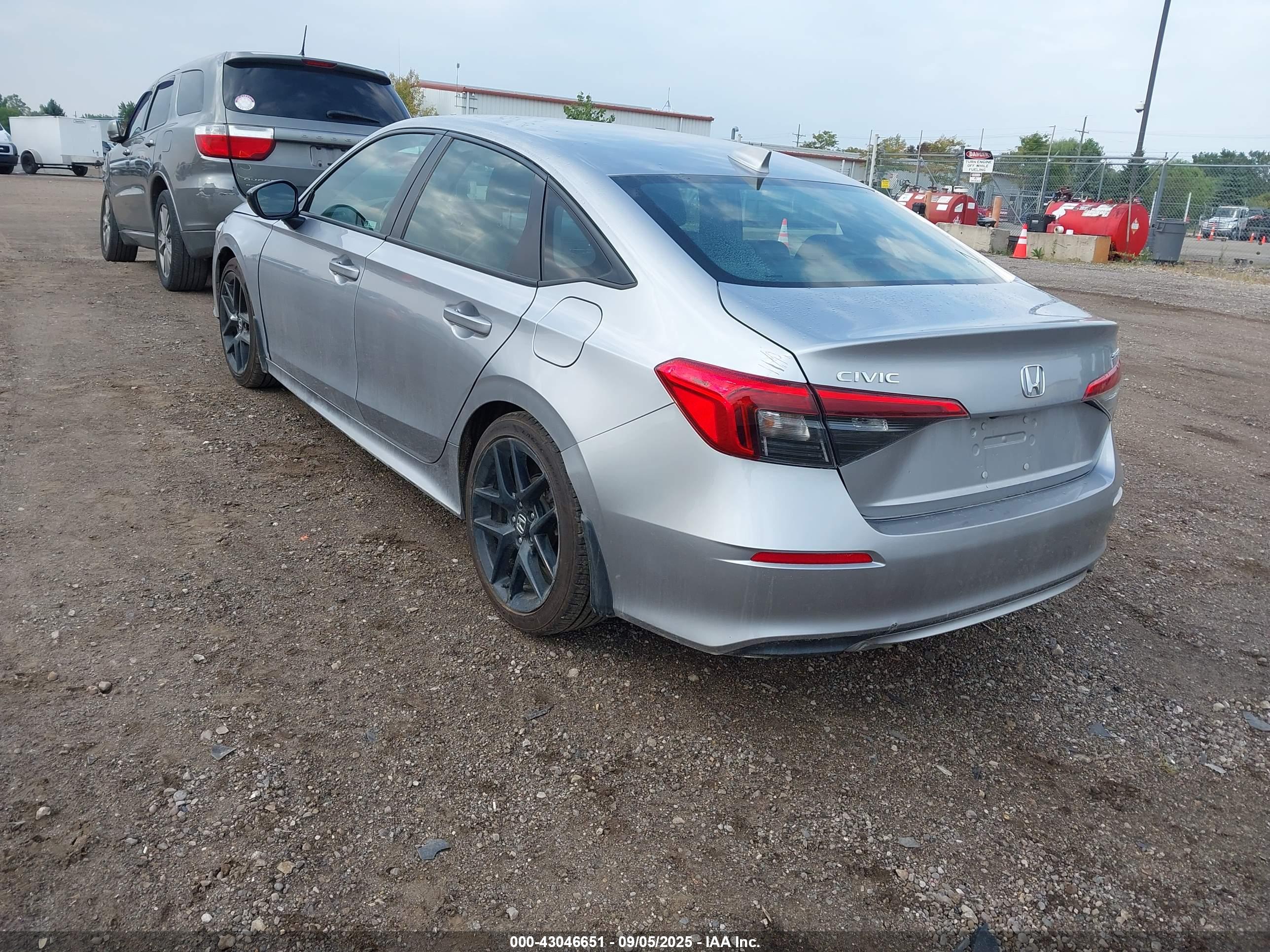 HONDA CIVIC image 3