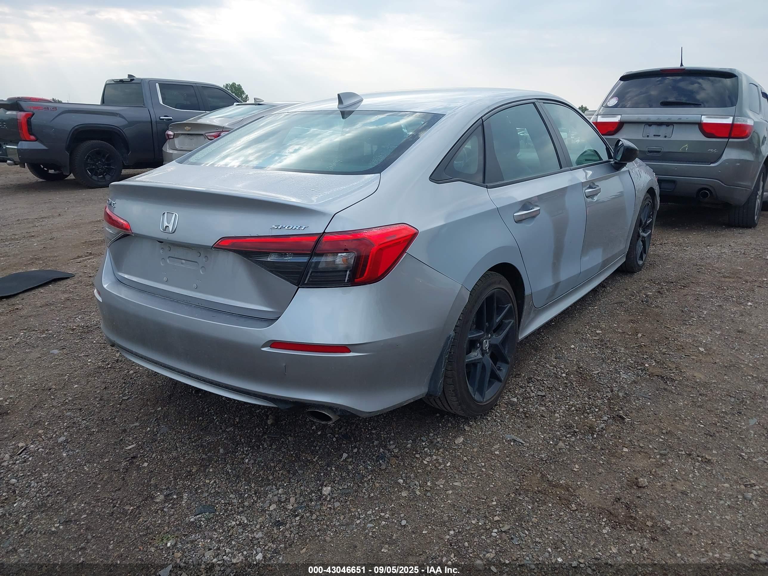 HONDA CIVIC image 4