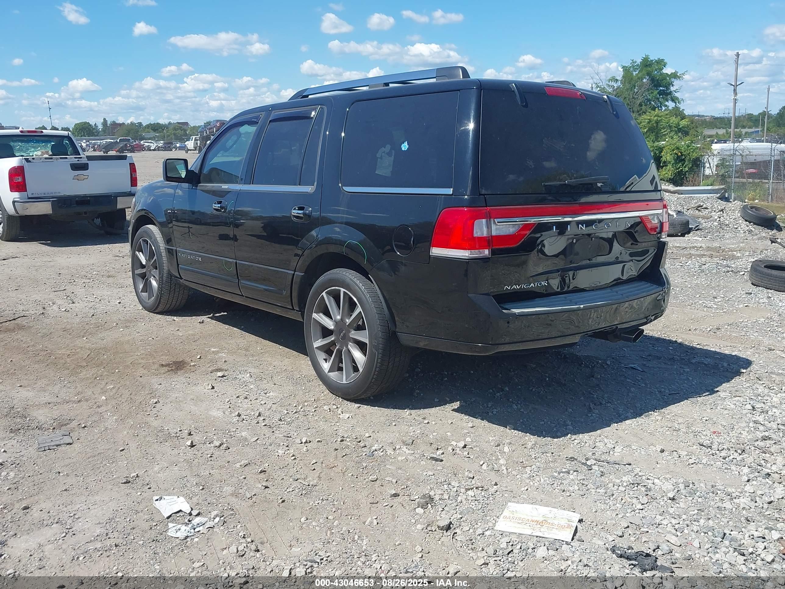 LINCOLN NAVIGATOR image 3