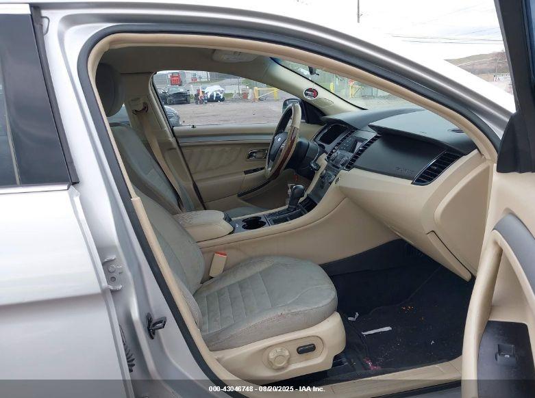 FORD TAURUS image 5