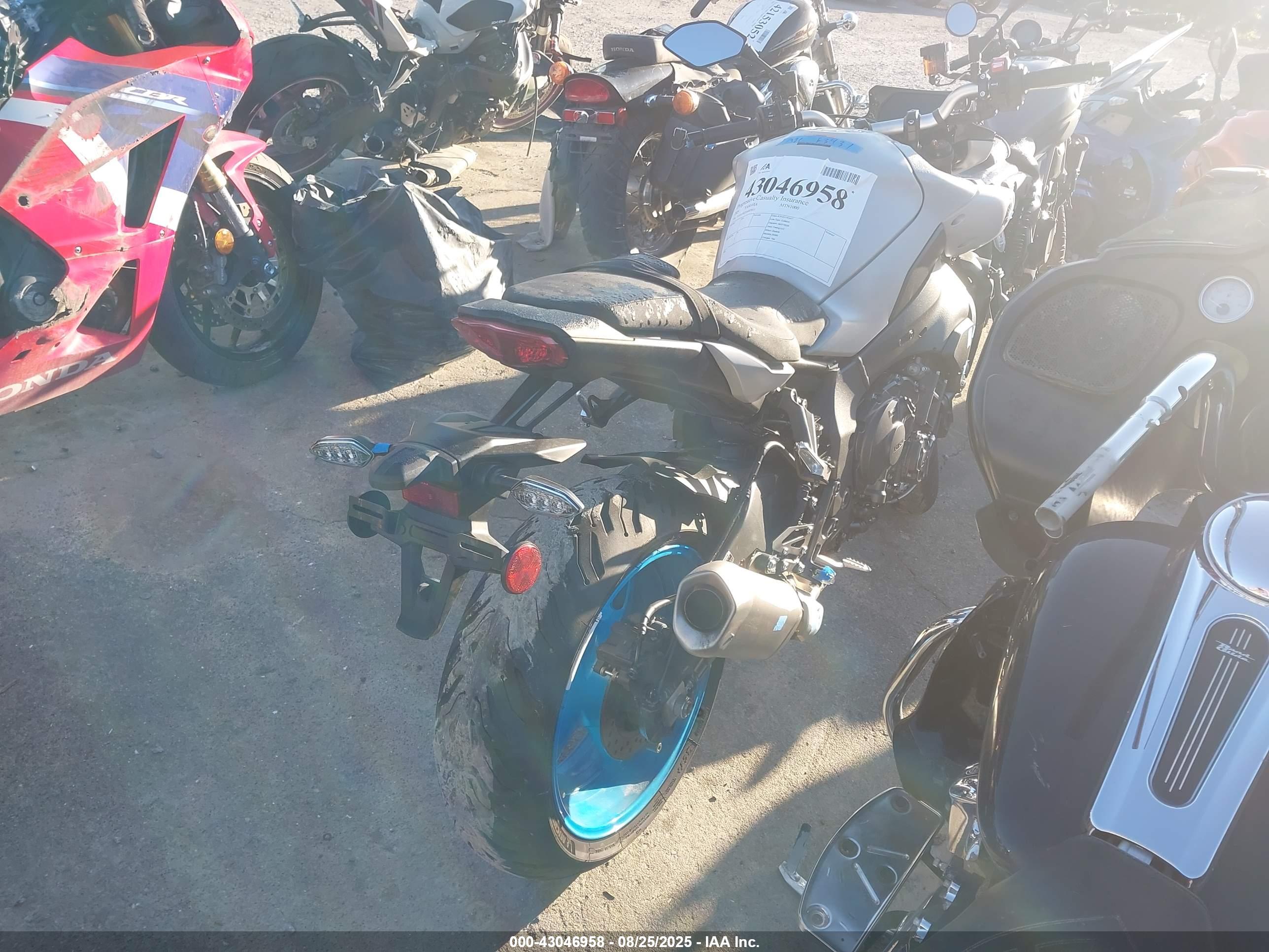 YAMAHA MTN1000 image 4