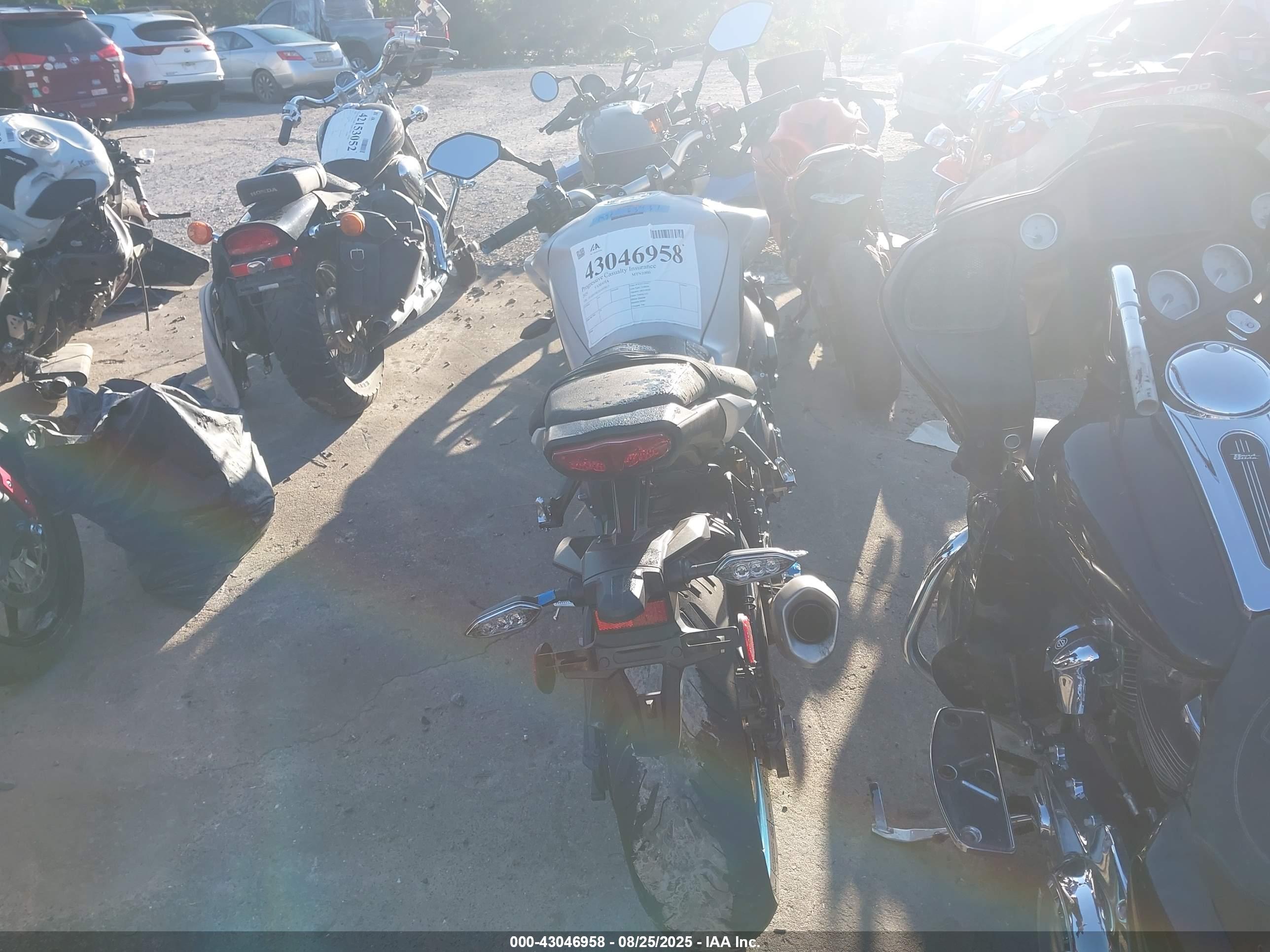 YAMAHA MTN1000 image 6