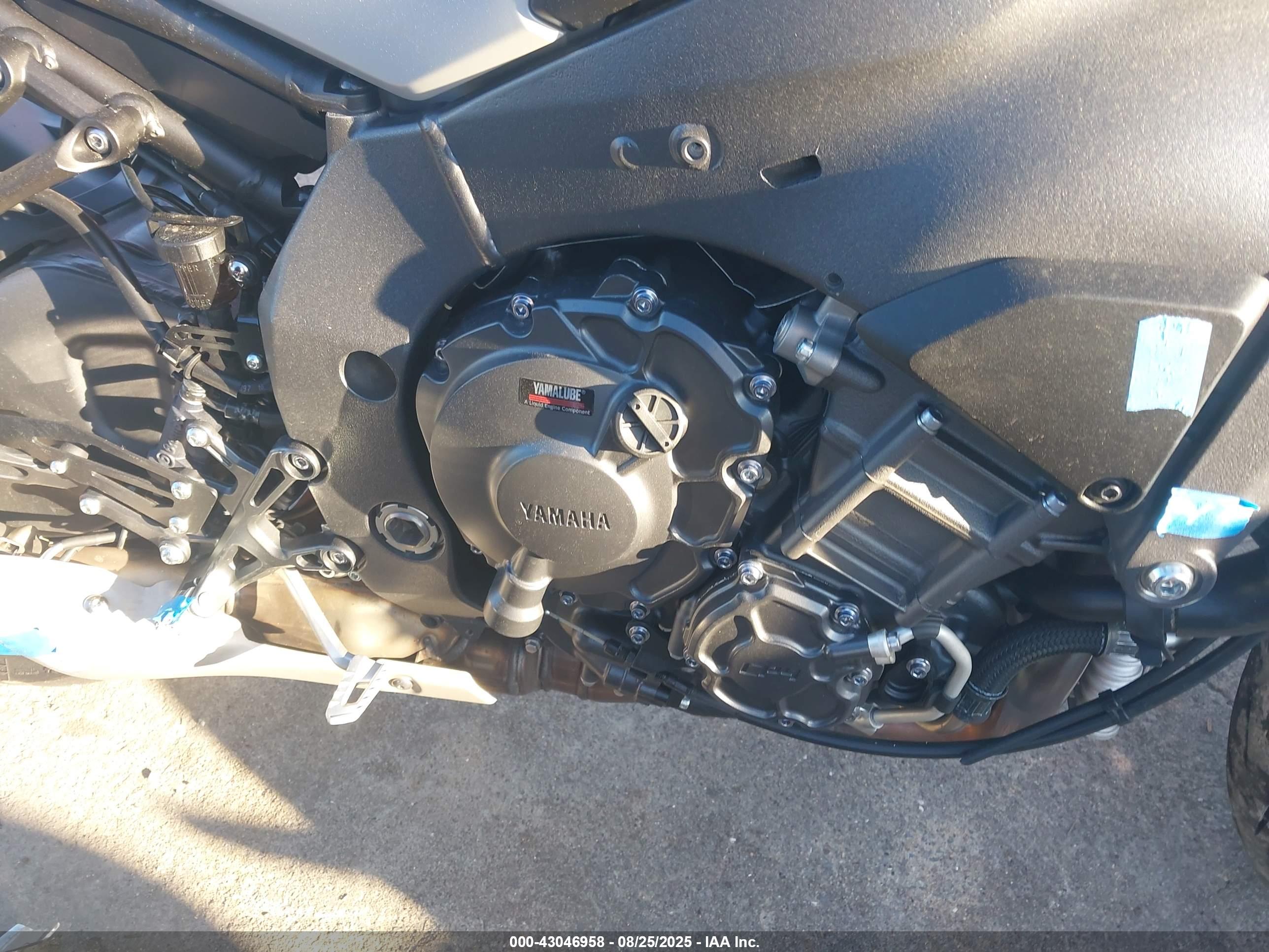YAMAHA MTN1000 image 8