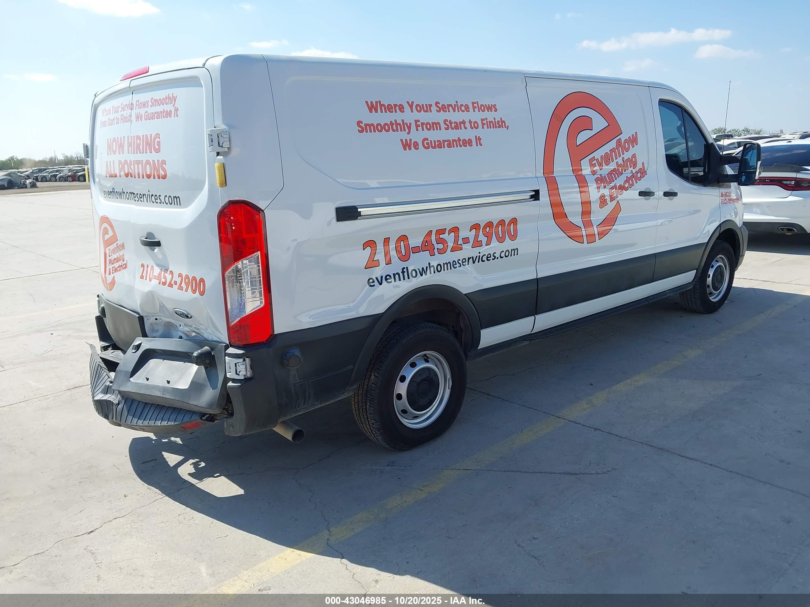 FORD TRANSIT-150 image 4