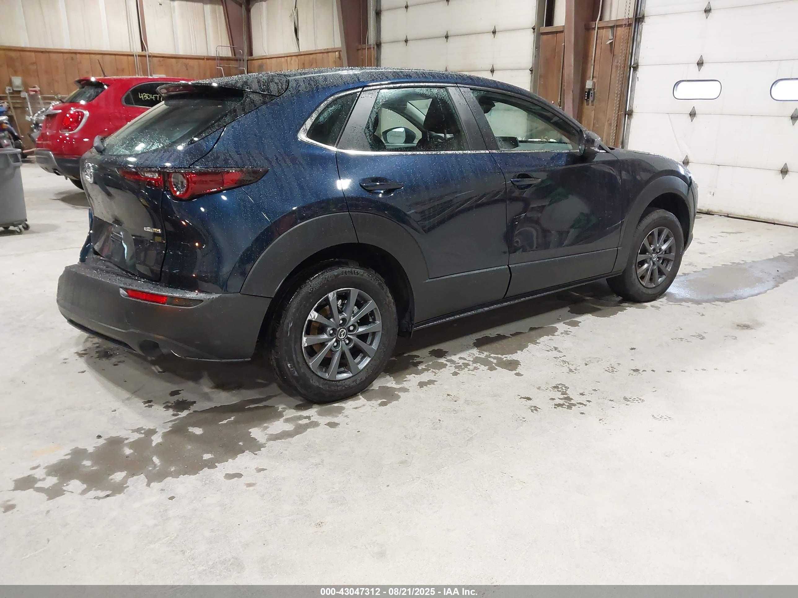 MAZDA CX-30 image 4