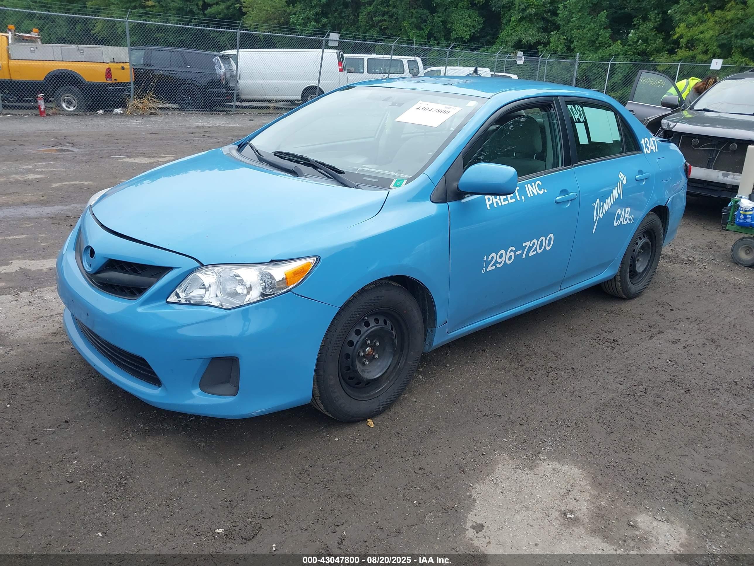 TOYOTA COROLLA image 2