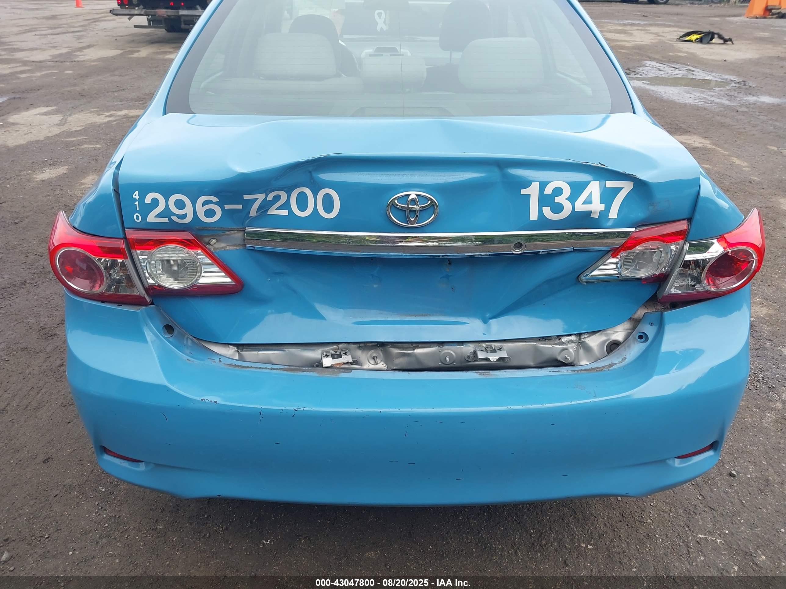 TOYOTA COROLLA image 6