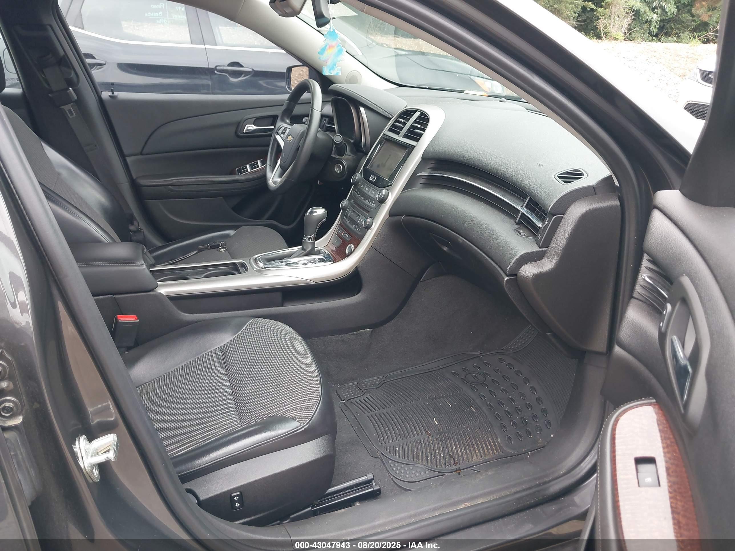 CHEVROLET MALIBU image 5