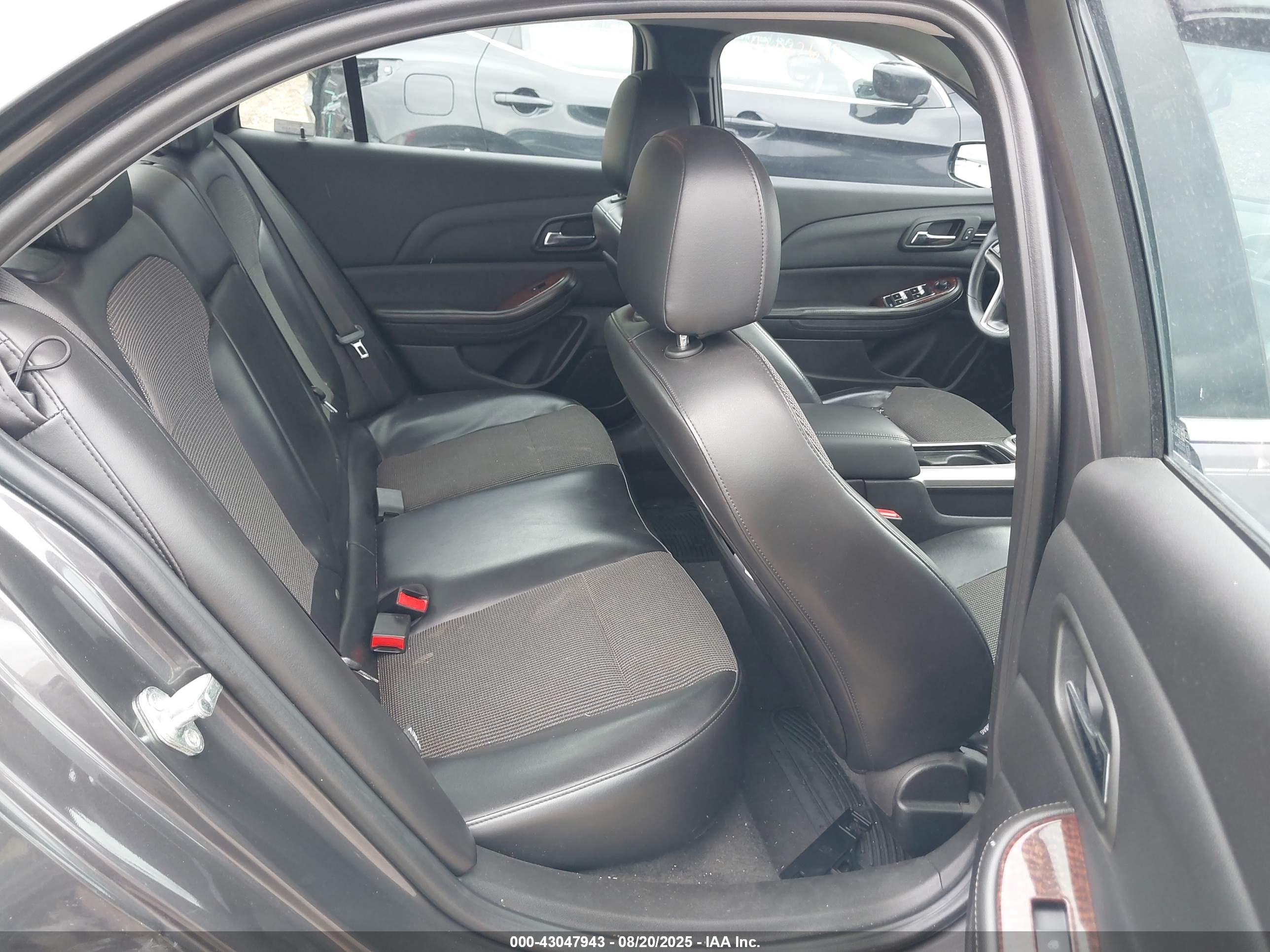 CHEVROLET MALIBU image 8