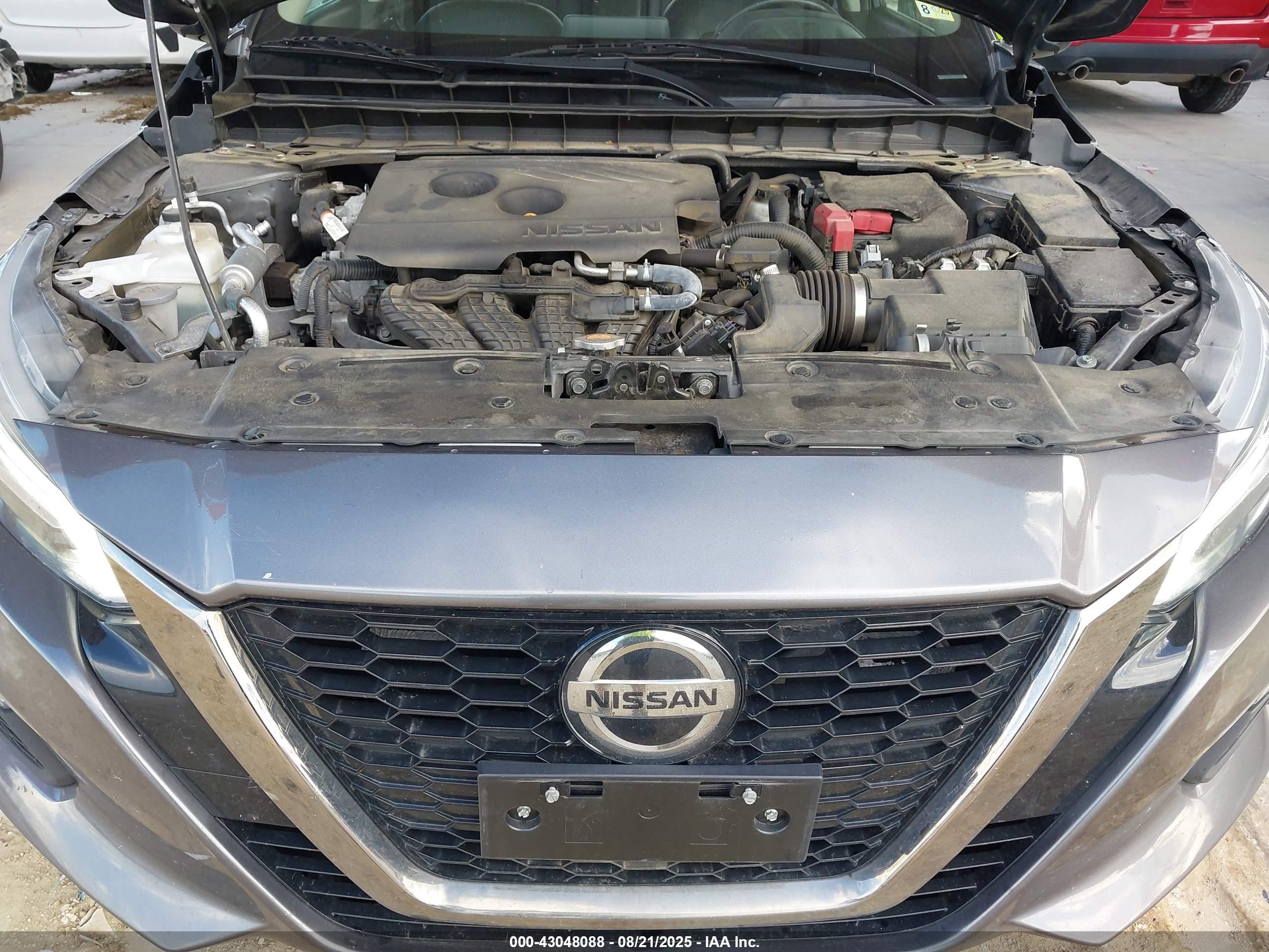 NISSAN ALTIMA image 10