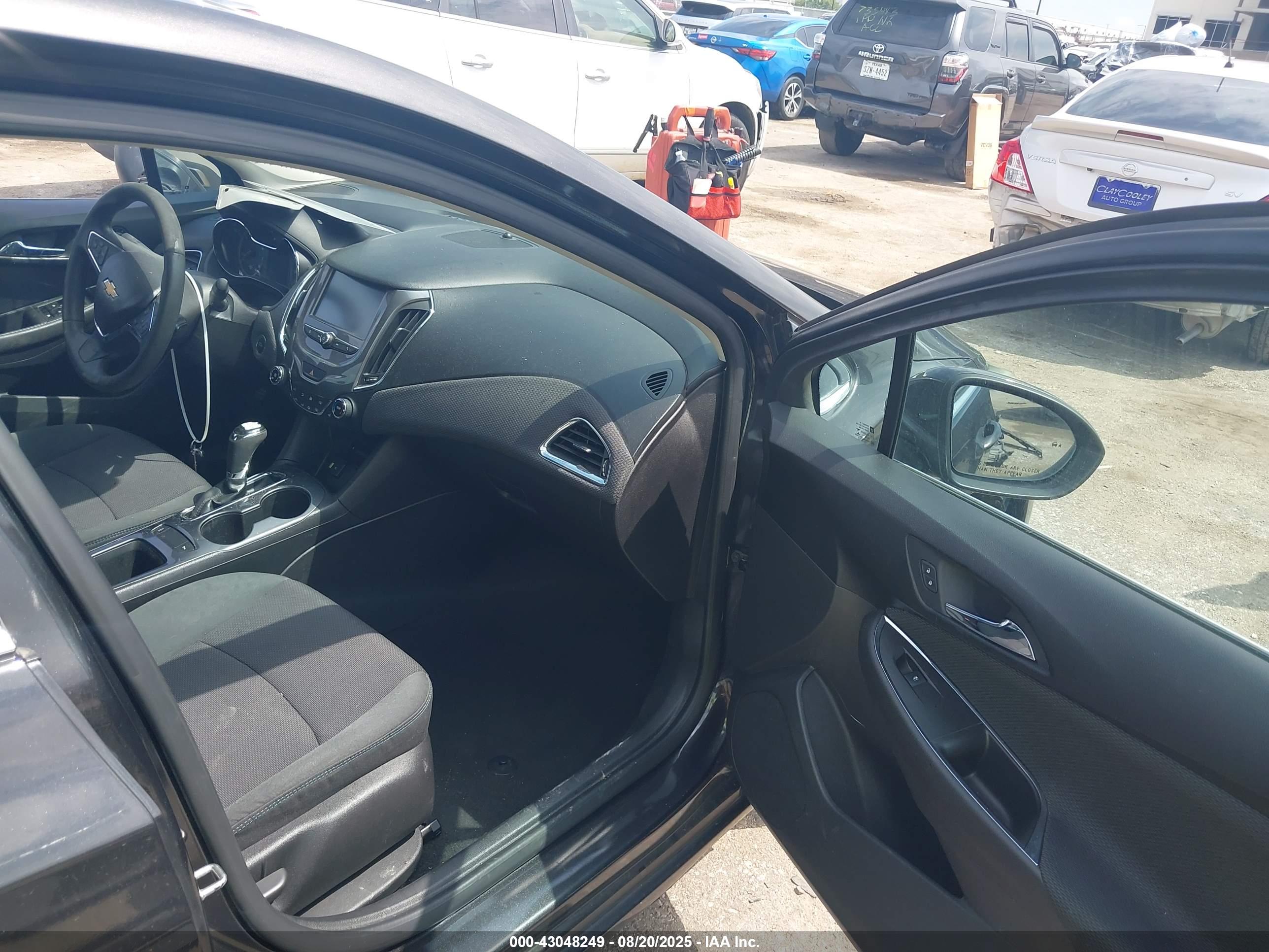 CHEVROLET CRUZE image 5