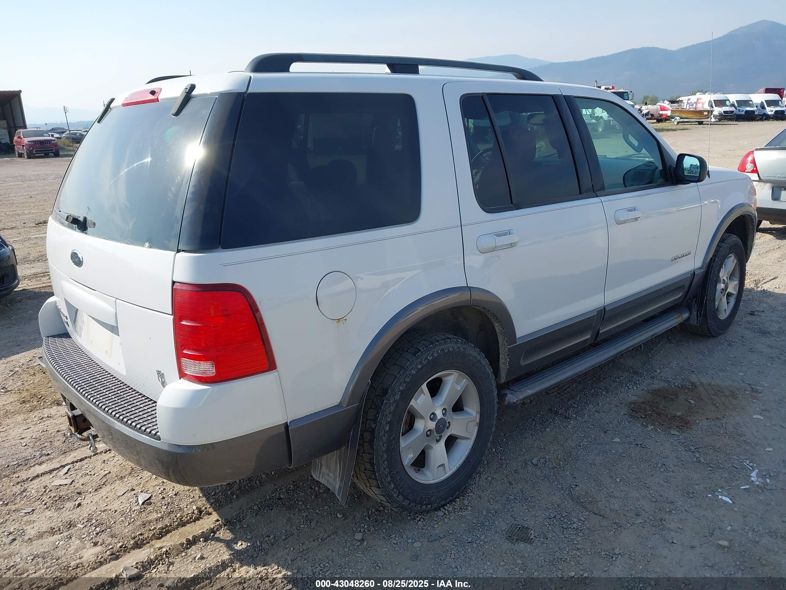 FORD EXPLORER image 4