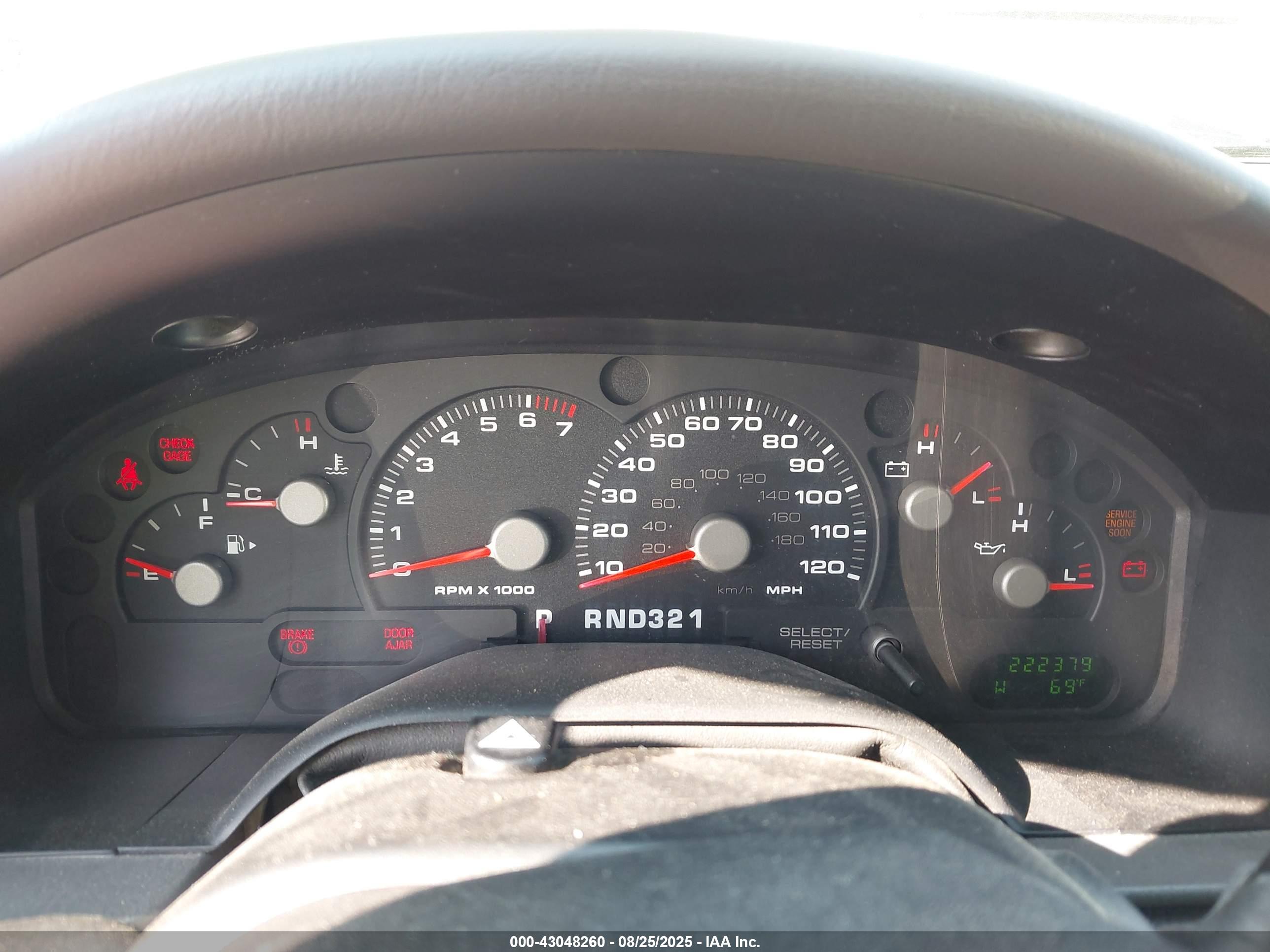 FORD EXPLORER image 7