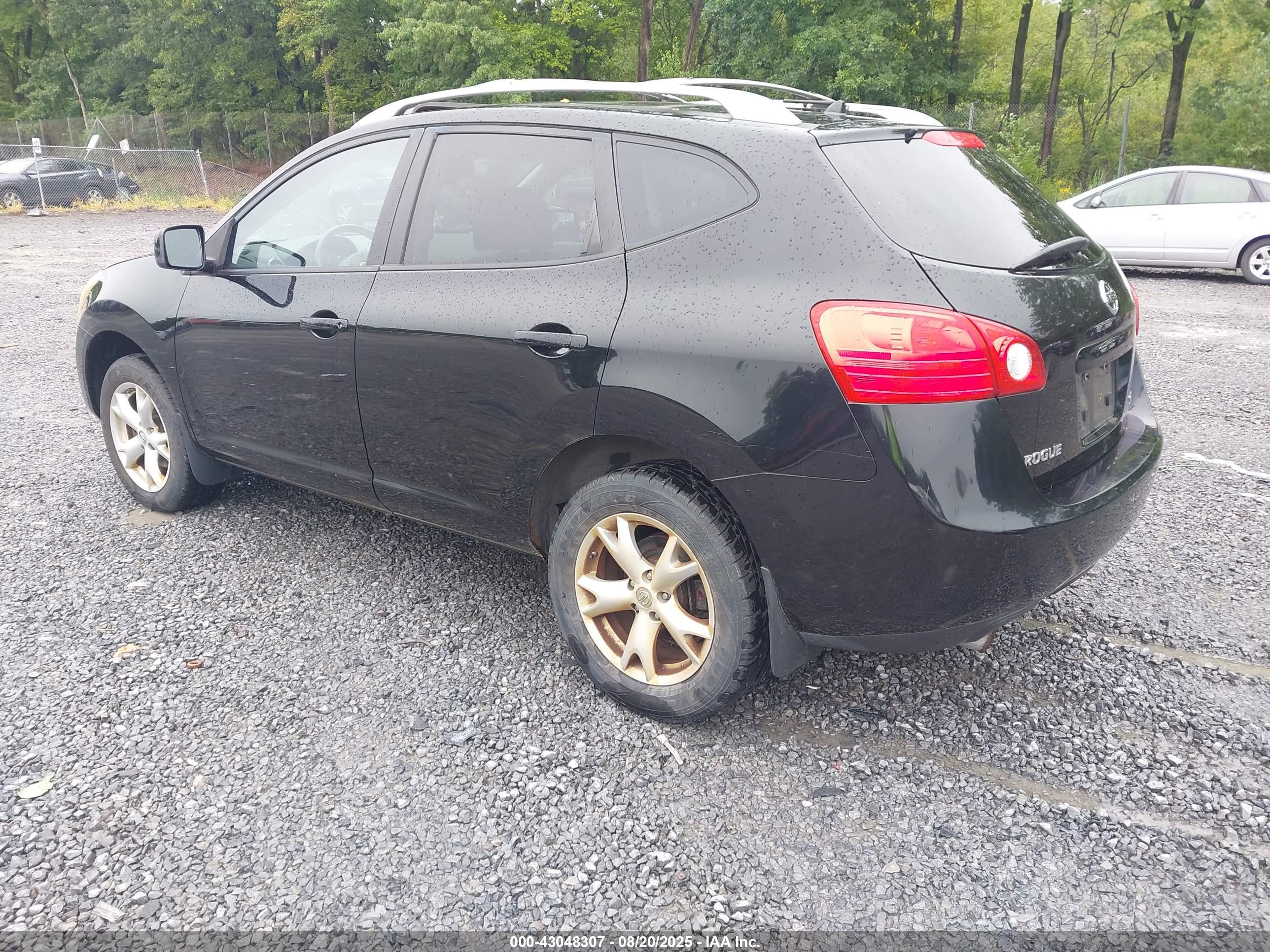NISSAN ROGUE image 3