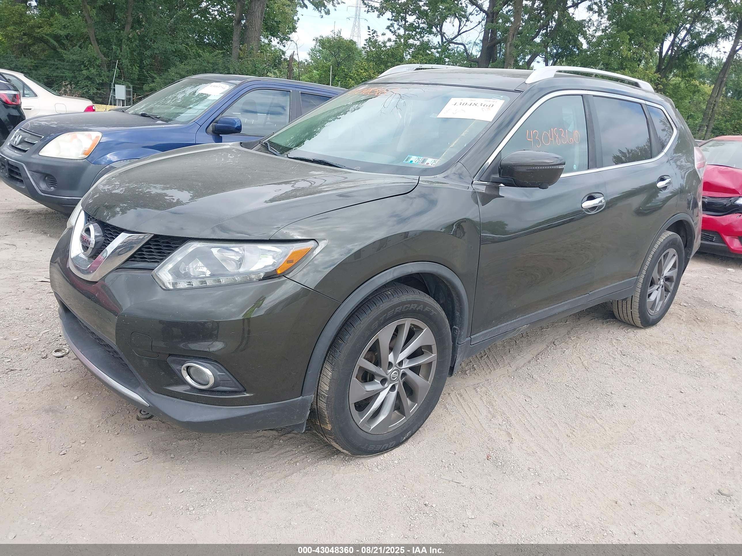 NISSAN ROGUE image 2