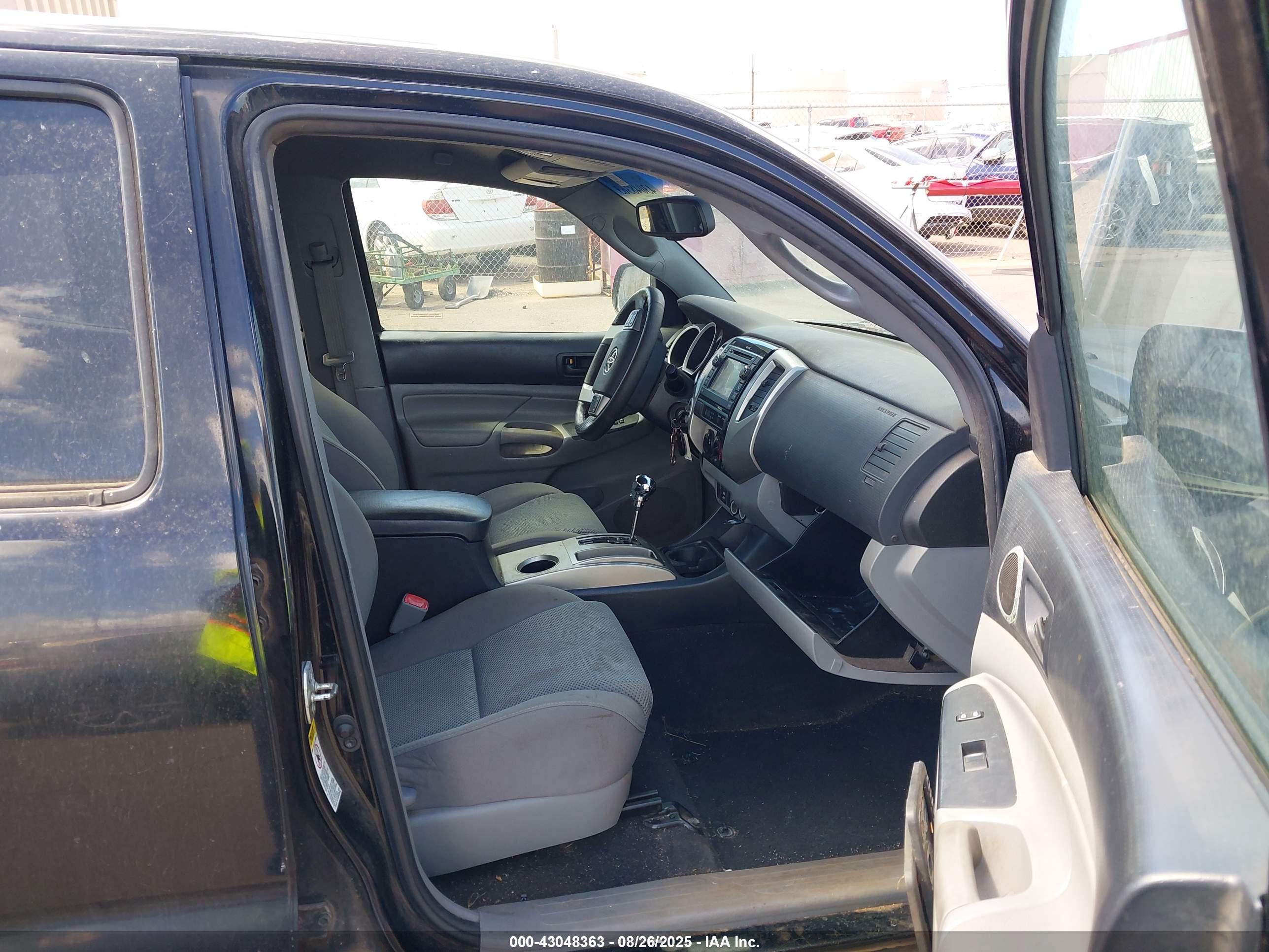 TOYOTA TACOMA image 5