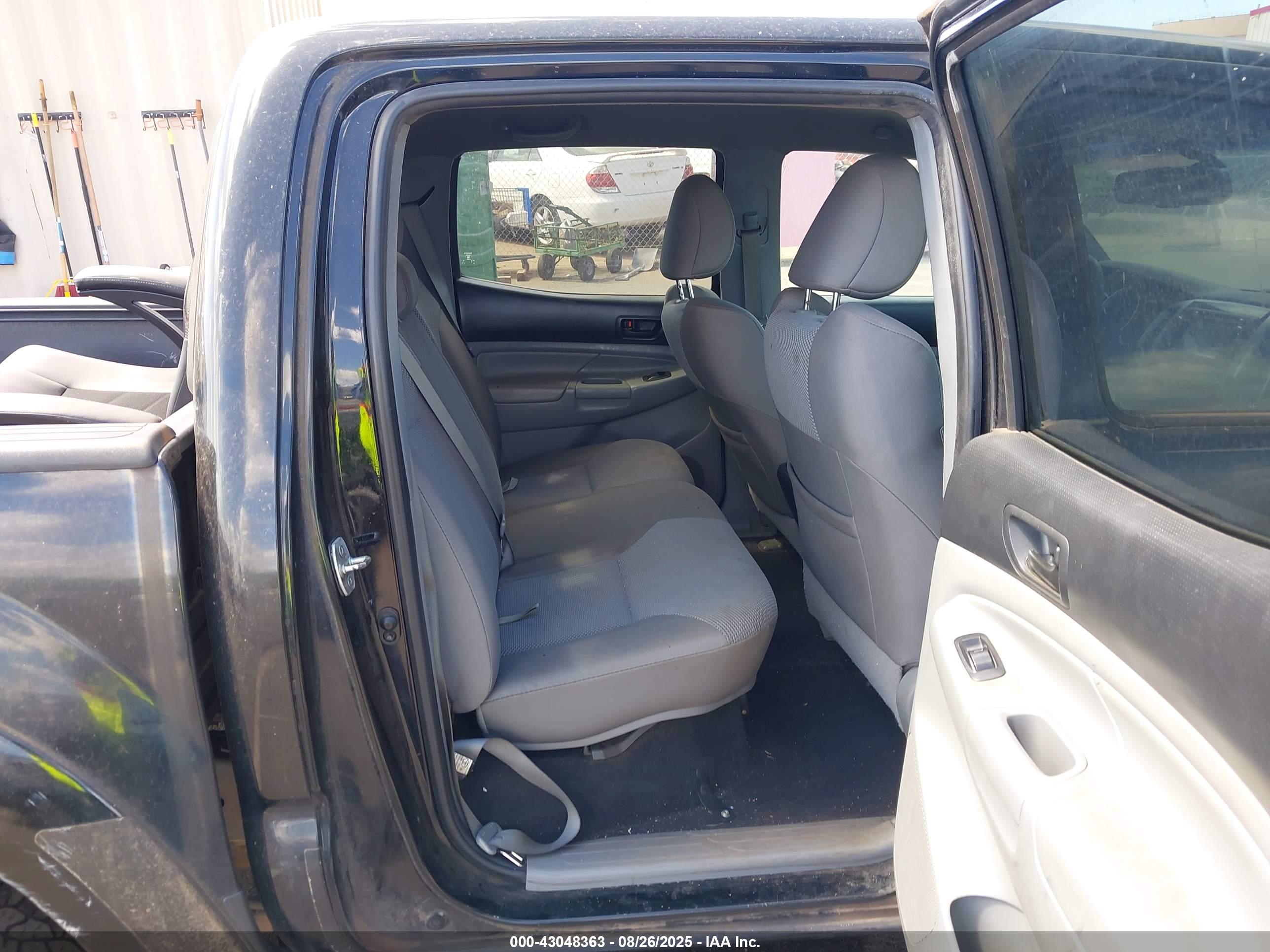 TOYOTA TACOMA image 8
