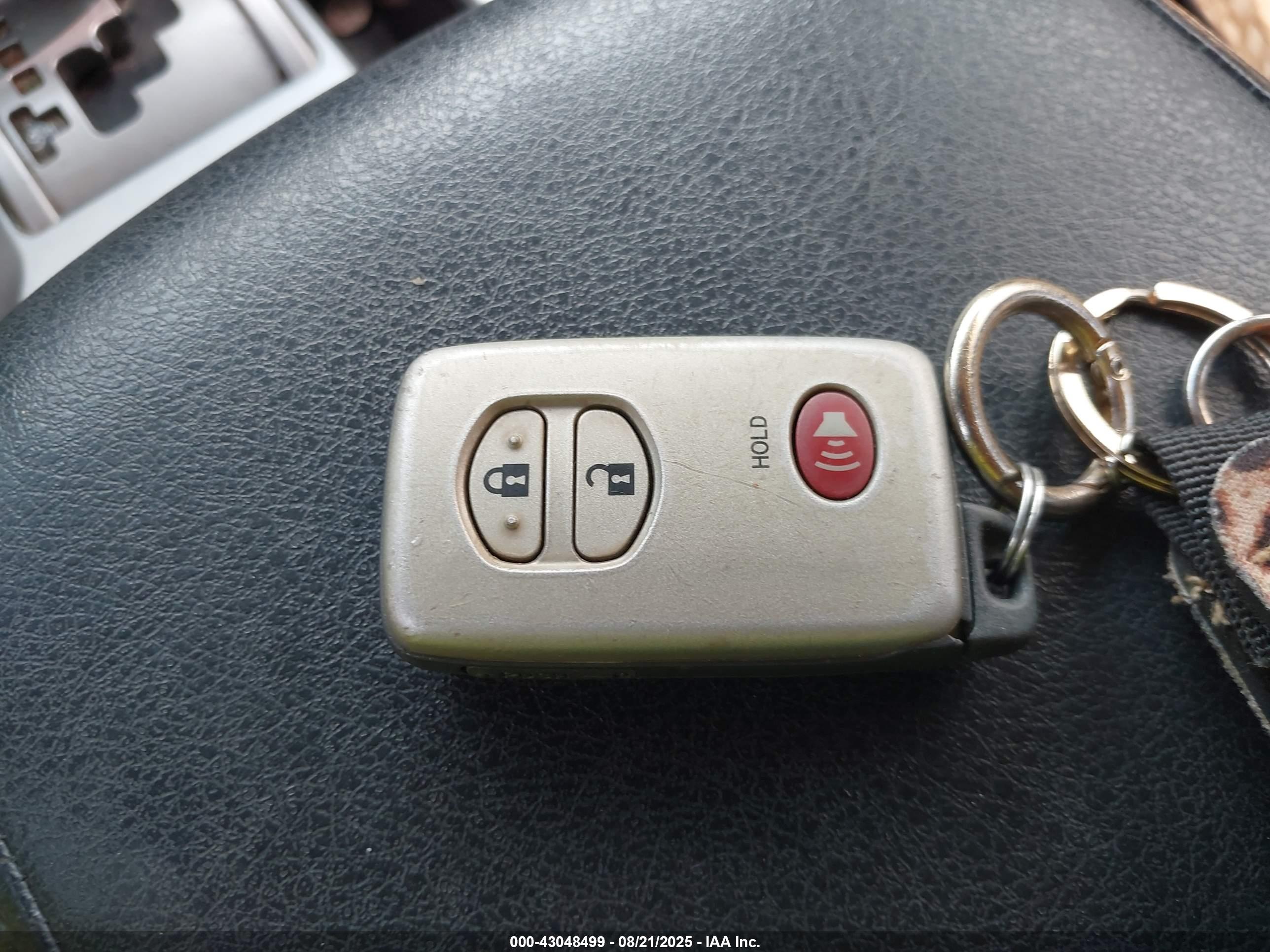 TOYOTA 4RUNNER image 11