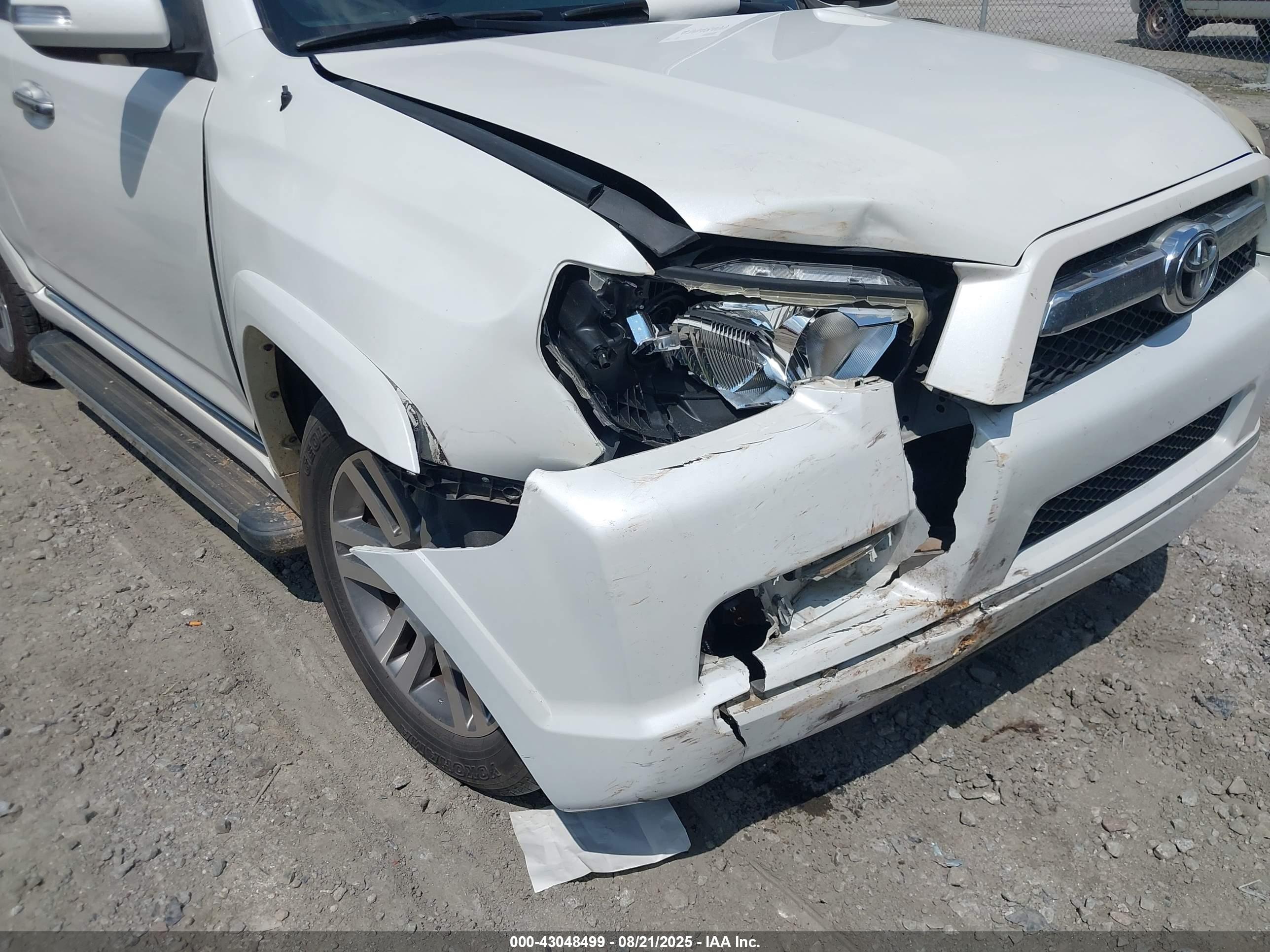TOYOTA 4RUNNER image 6