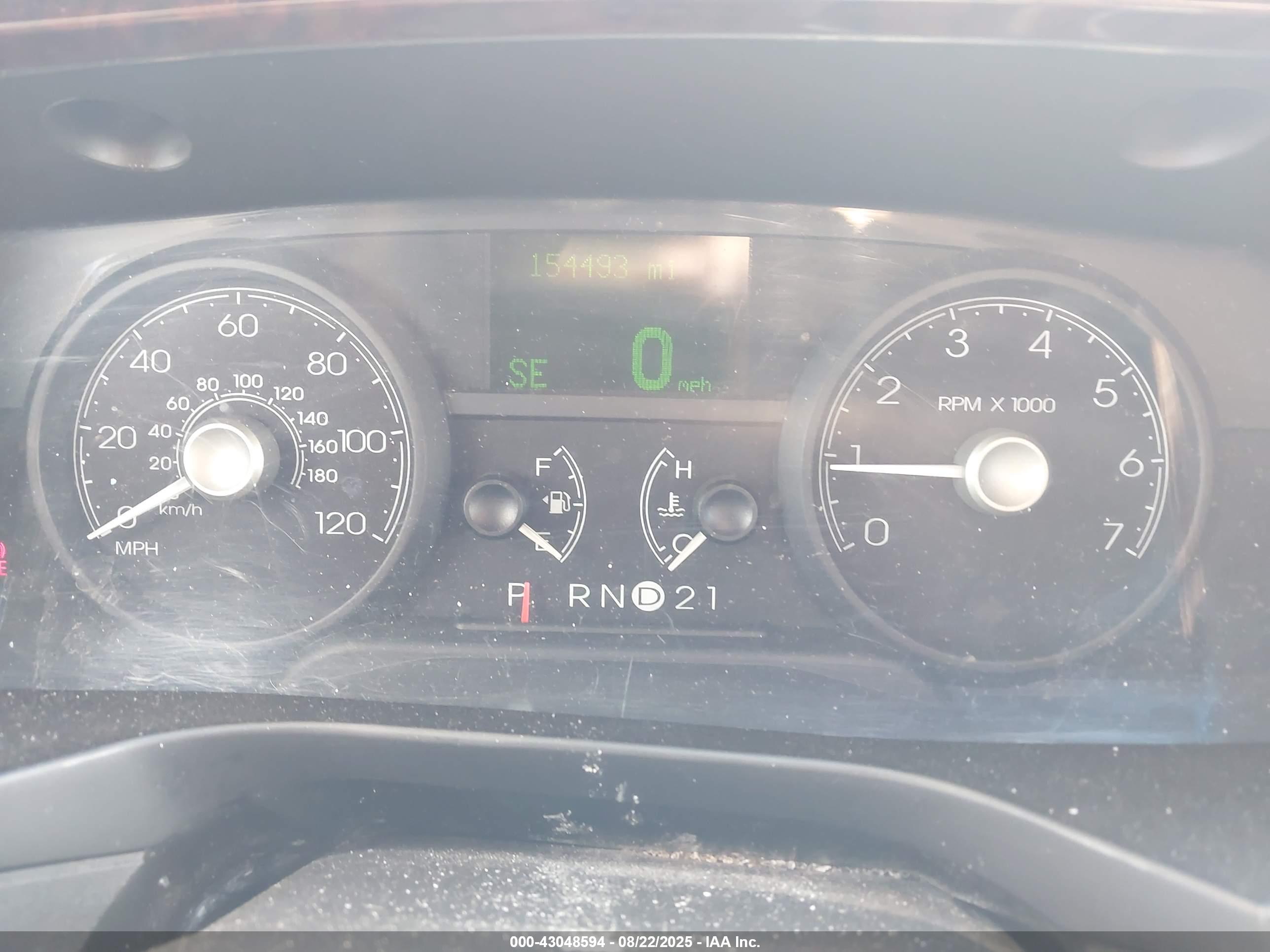 LINCOLN TOWN image 7
