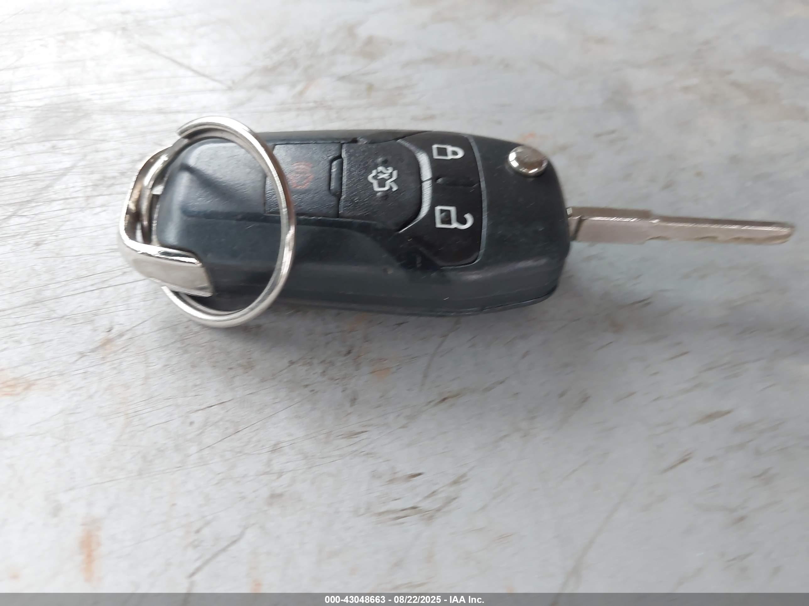 FORD FUSION image 11