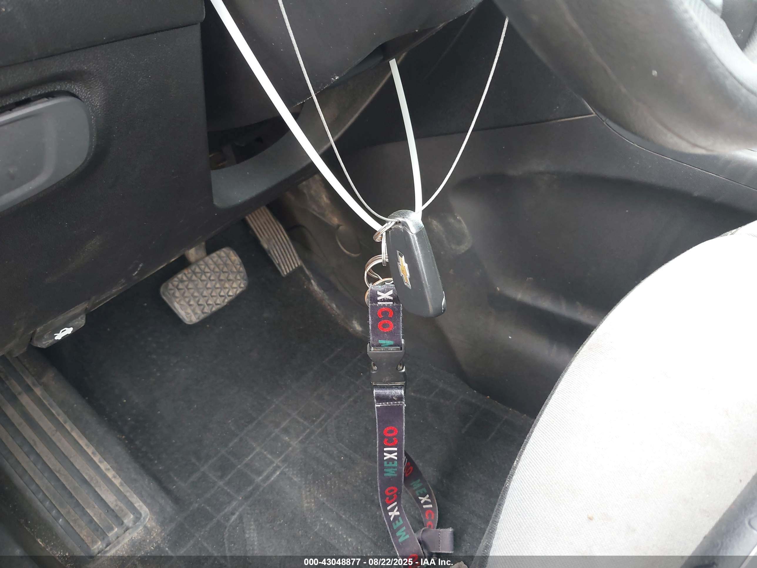 CHEVROLET EQUINOX image 11