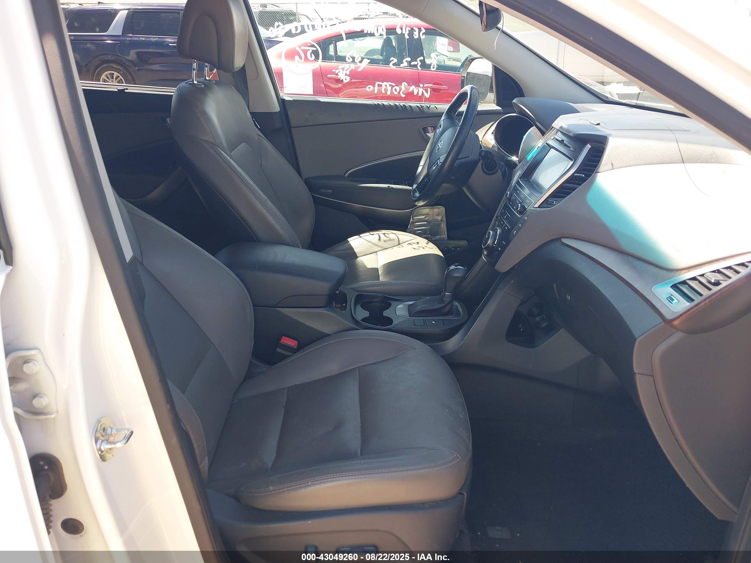 HYUNDAI SANTA image 5
