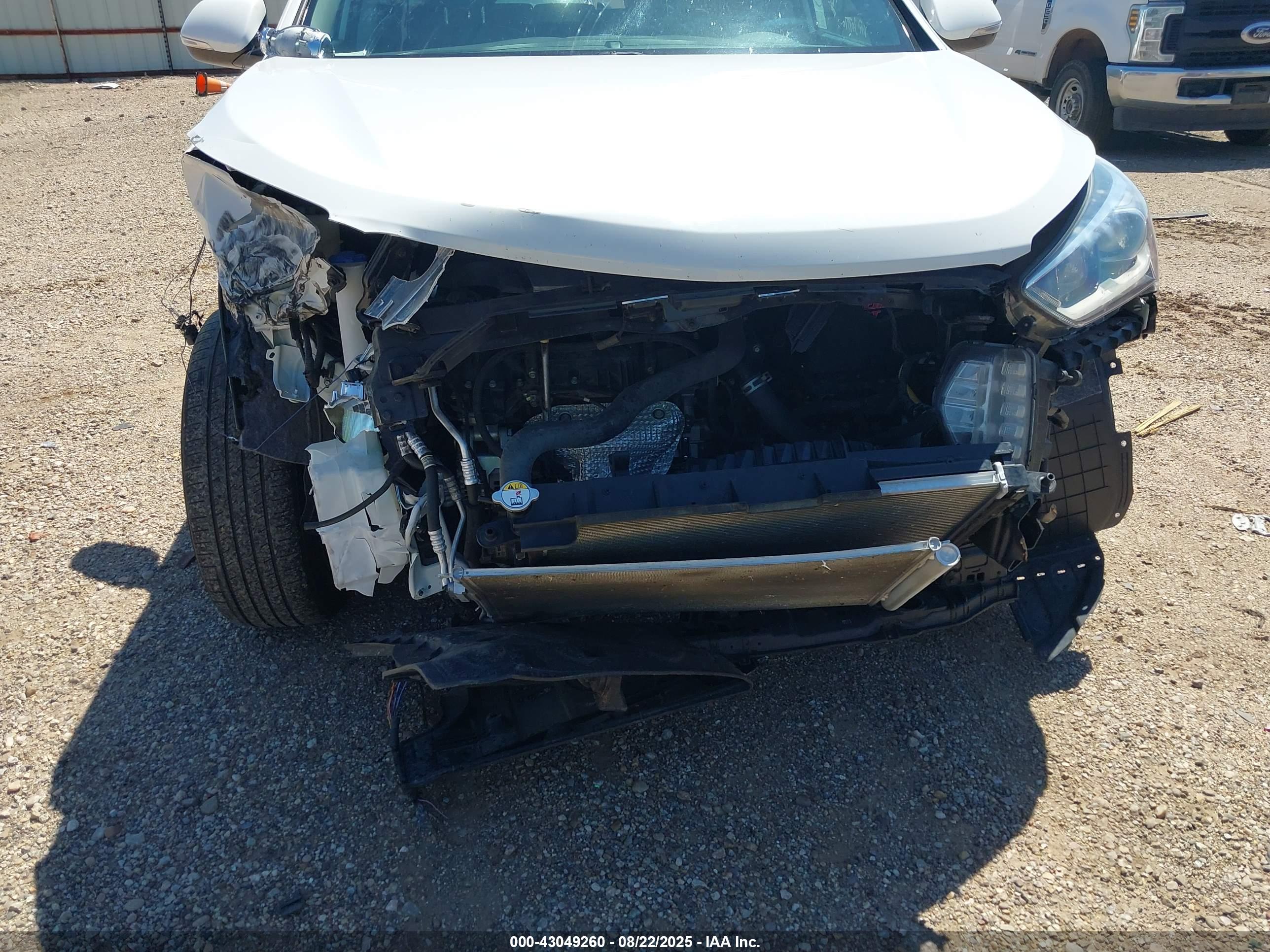 HYUNDAI SANTA image 6