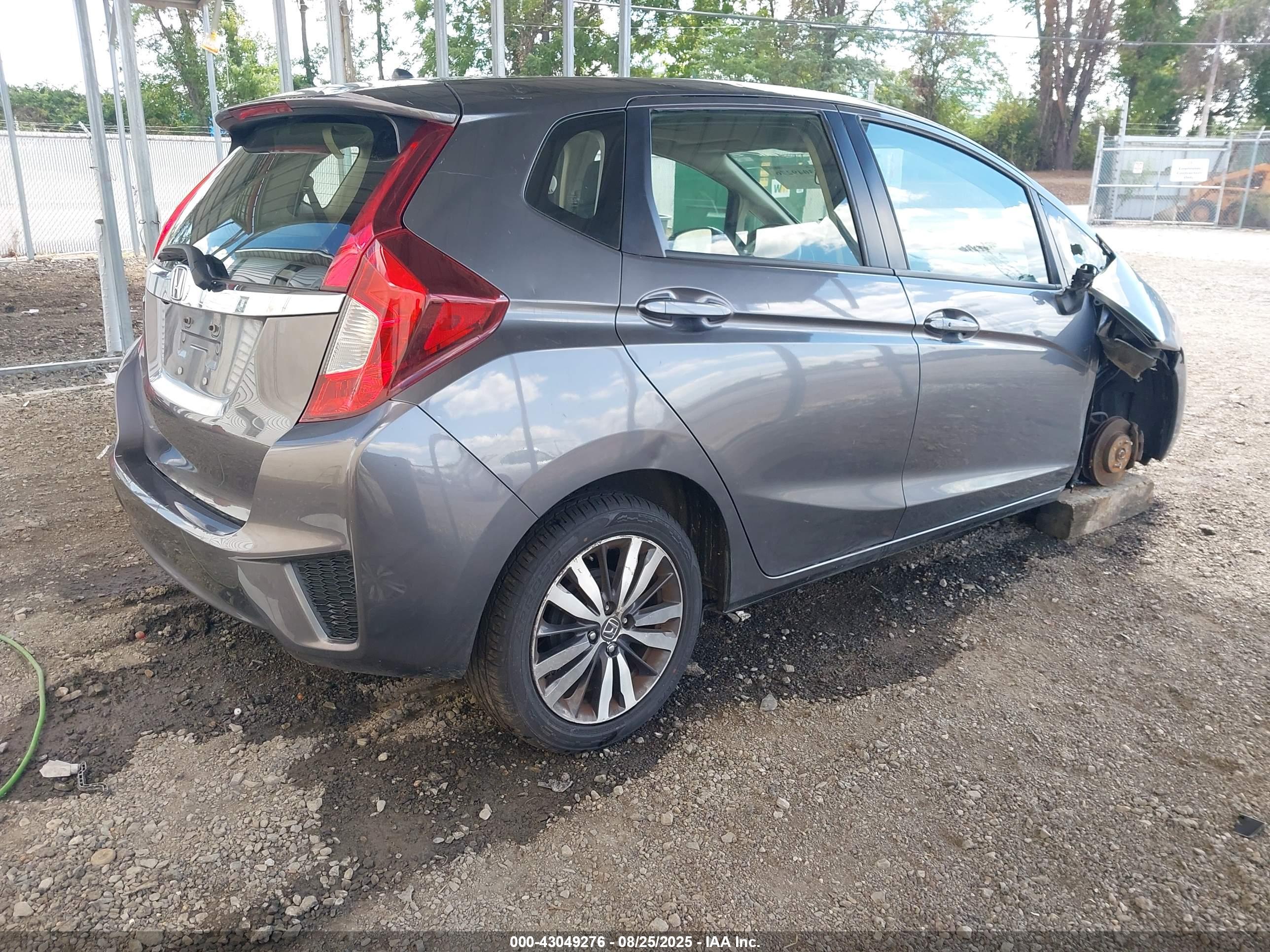 HONDA FIT image 4
