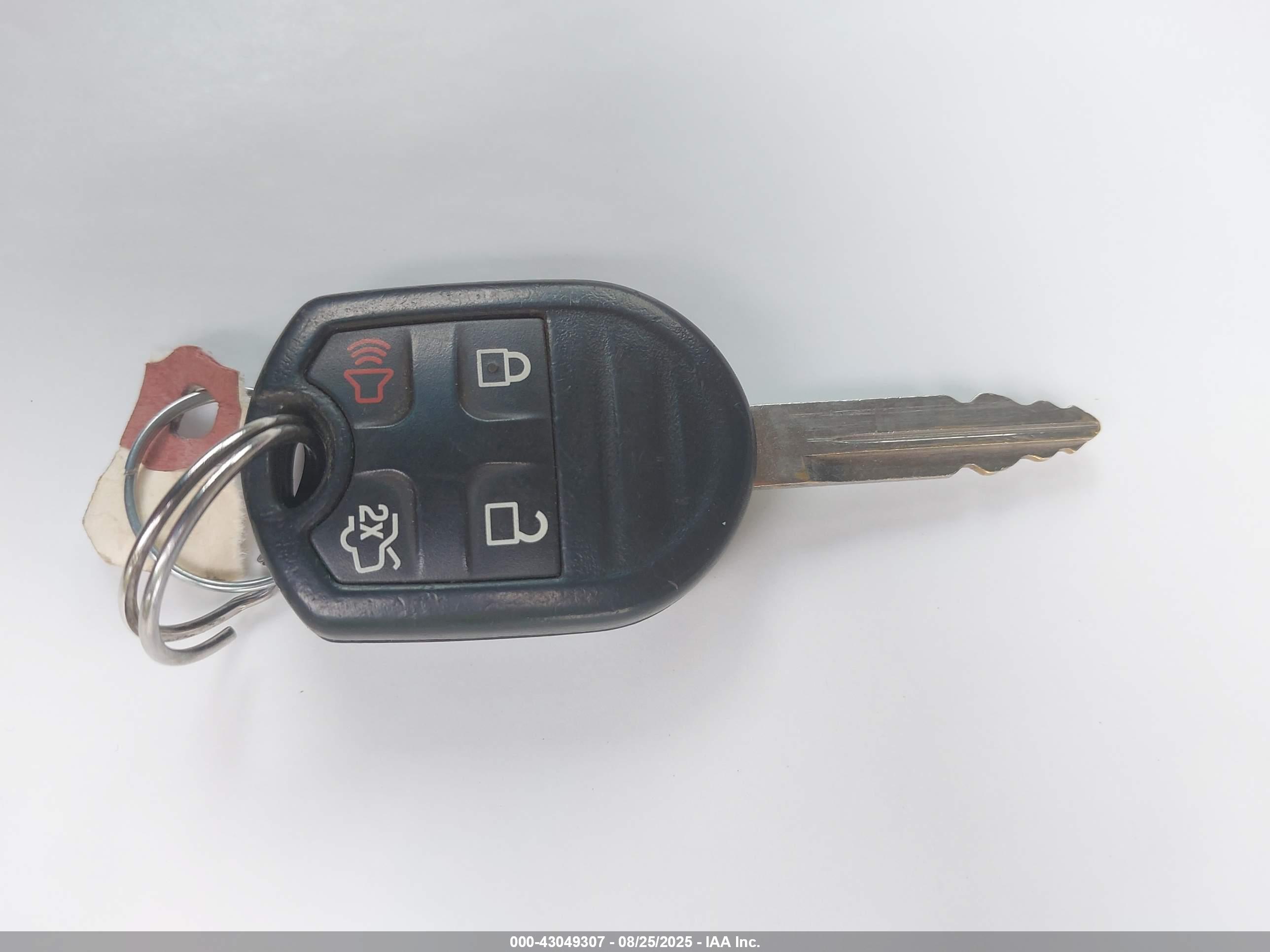FORD EXPEDITION image 11