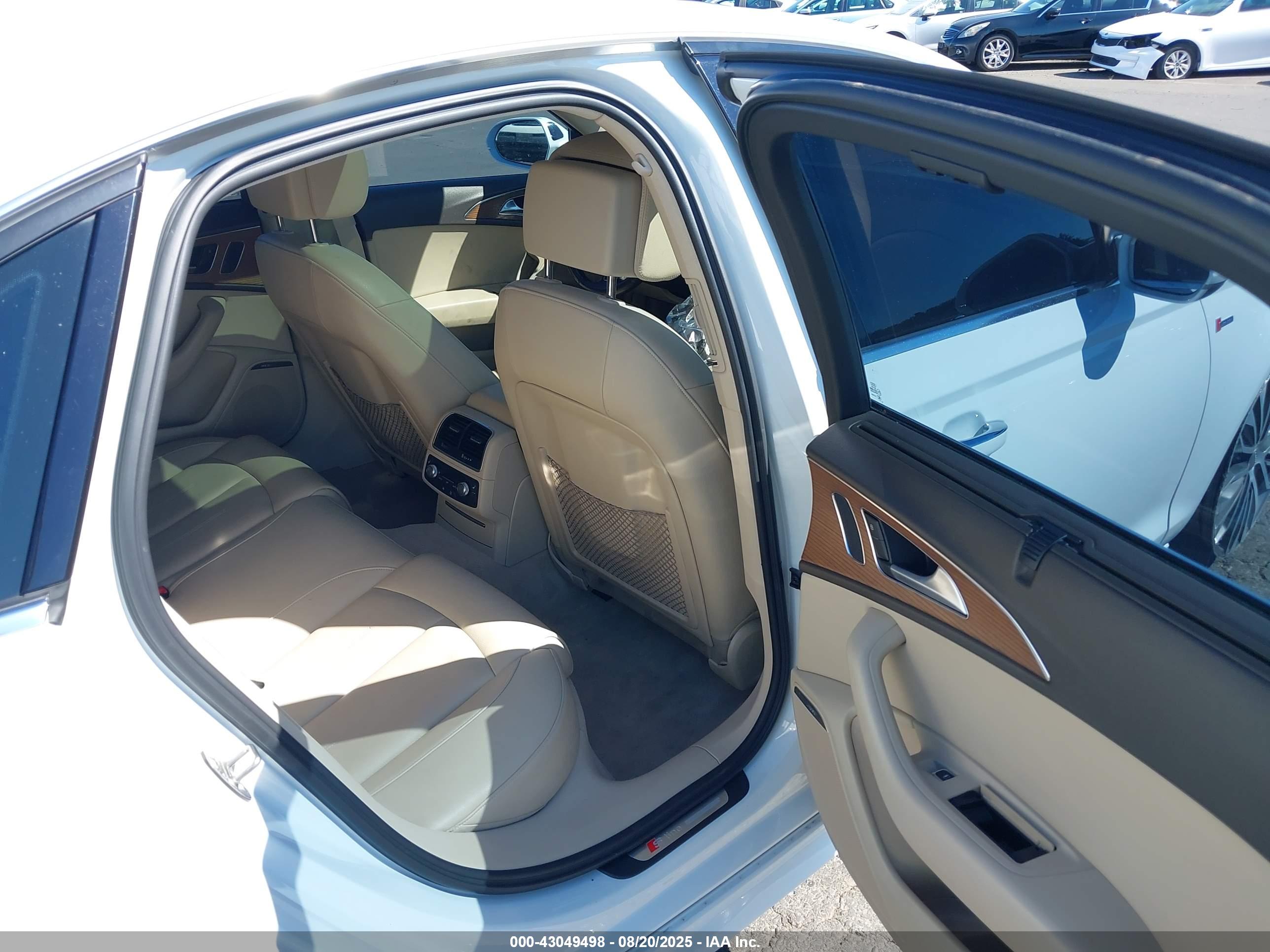 AUDI A6 image 8