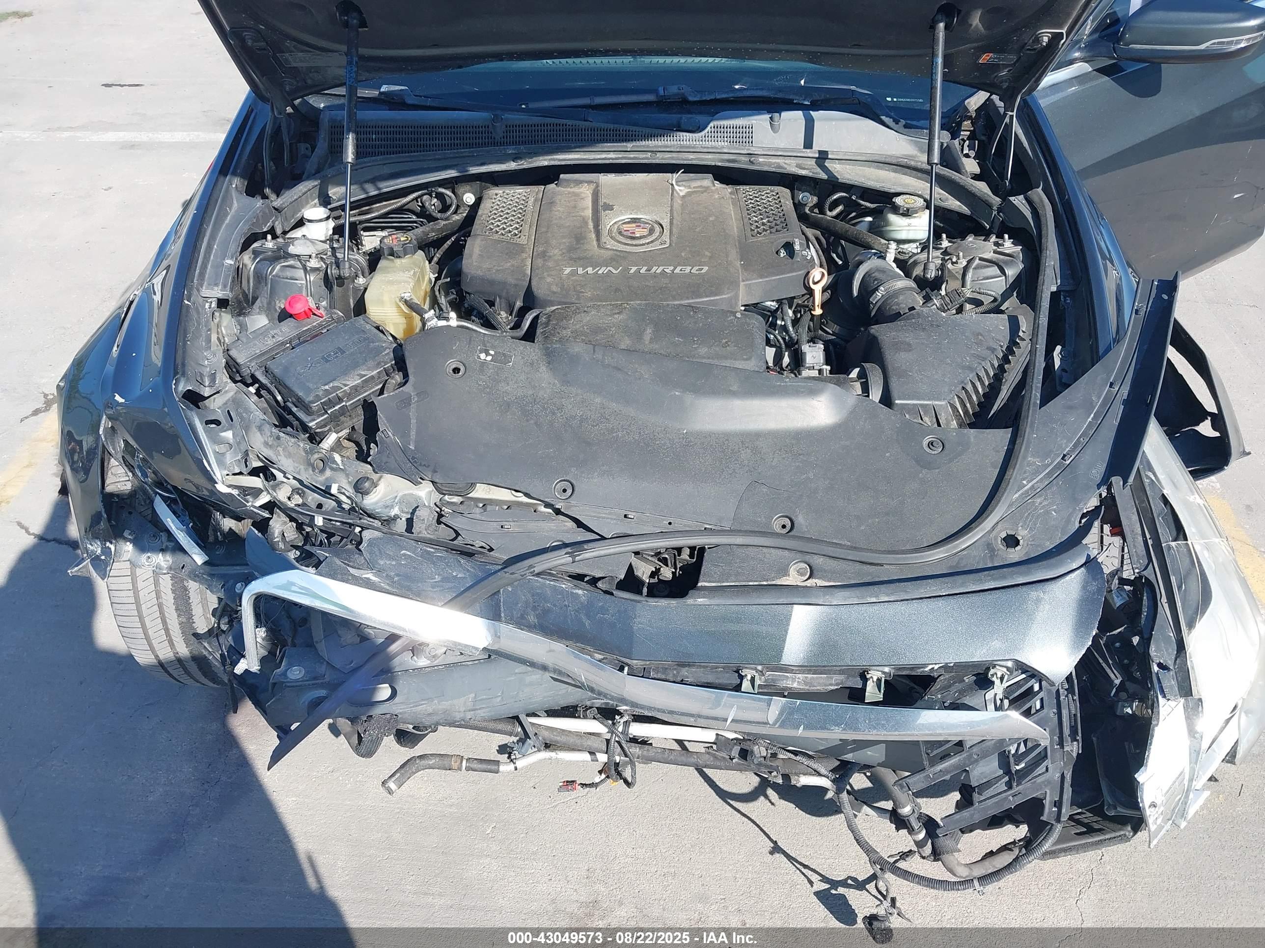 CADILLAC CTS image 10