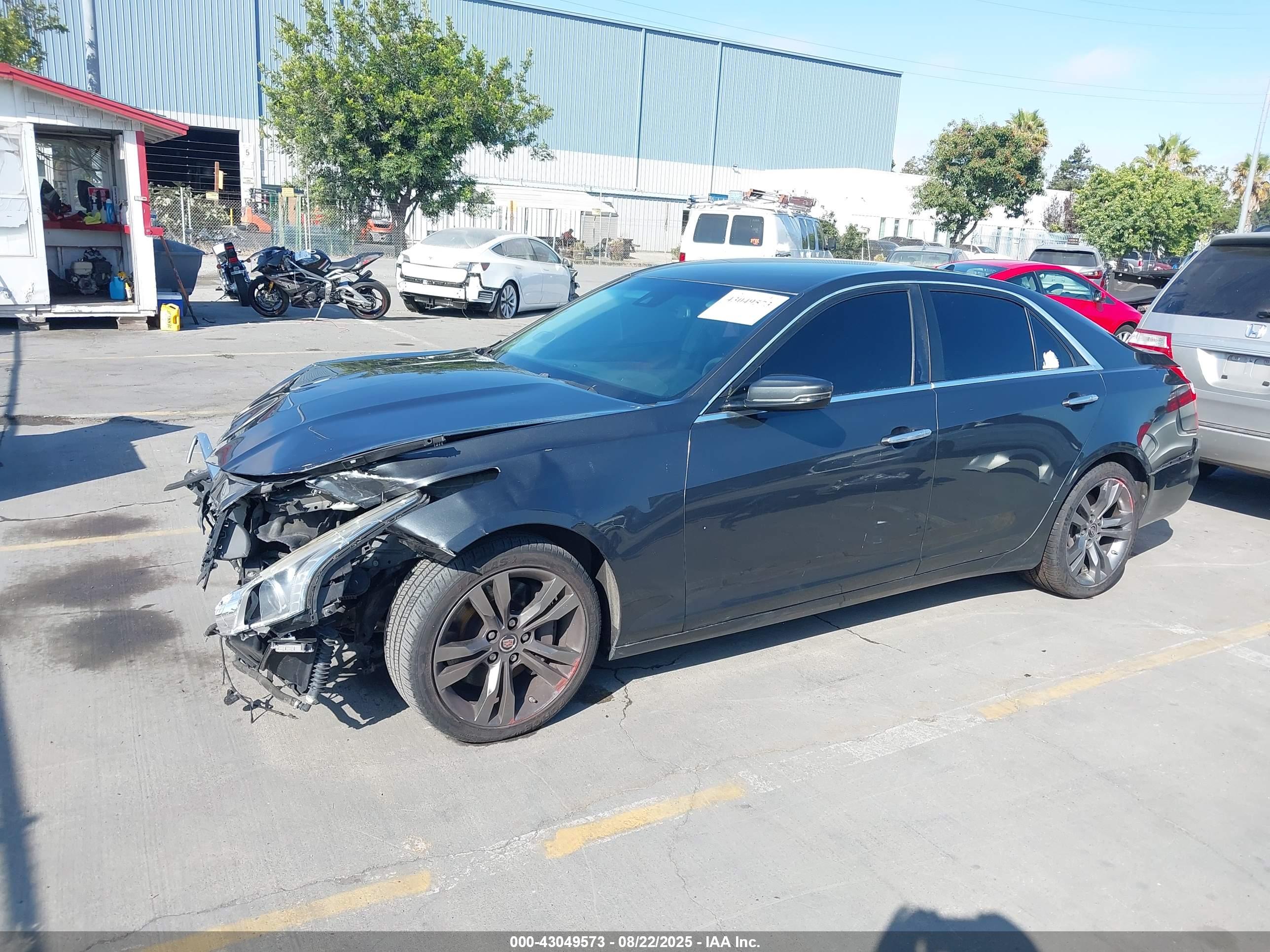 CADILLAC CTS image 2