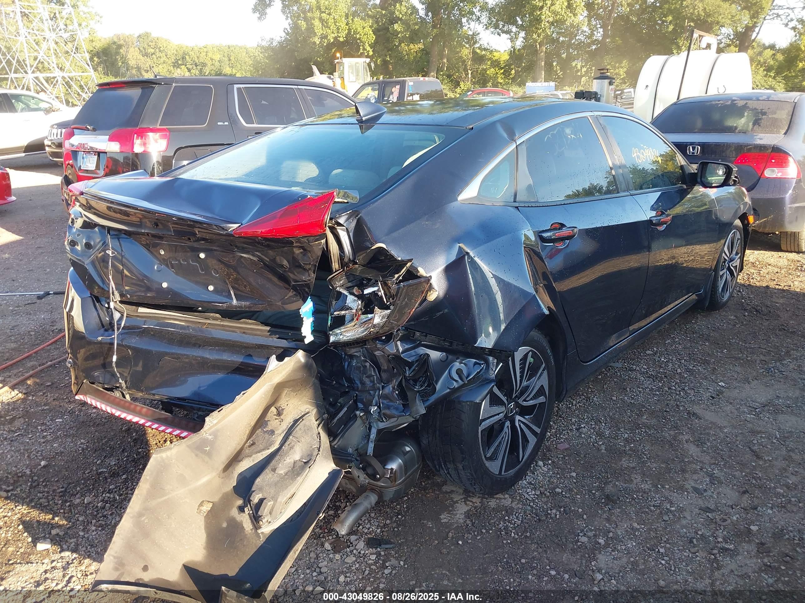 HONDA CIVIC image 4