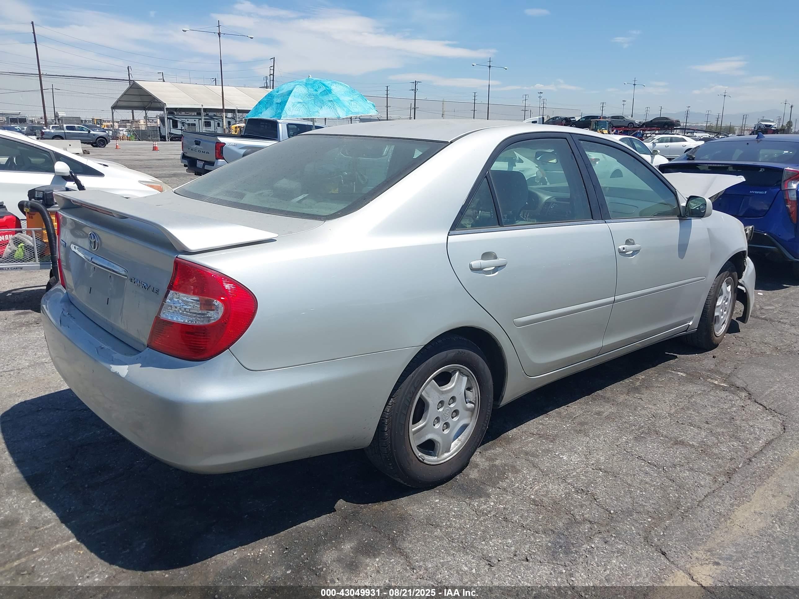 TOYOTA CAMRY image 4