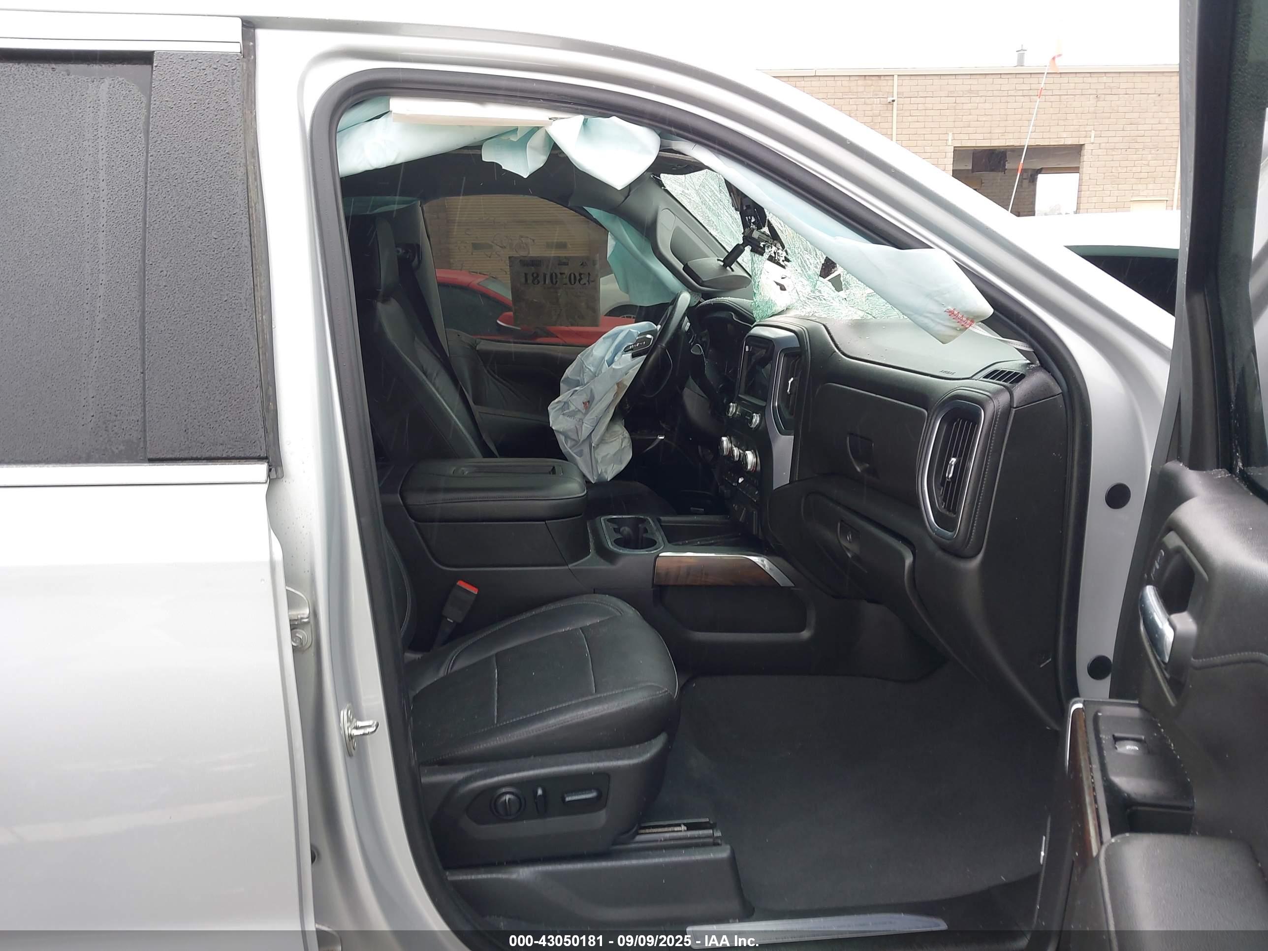 GMC SIERRA image 5