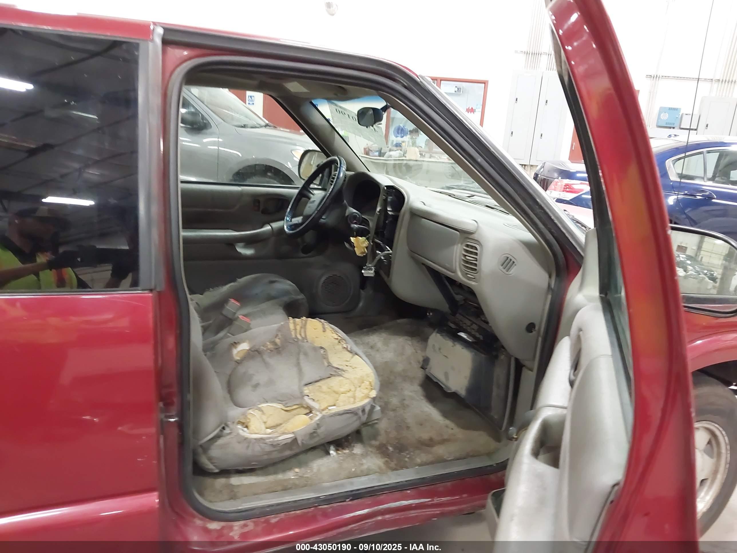 GMC SONOMA image 5