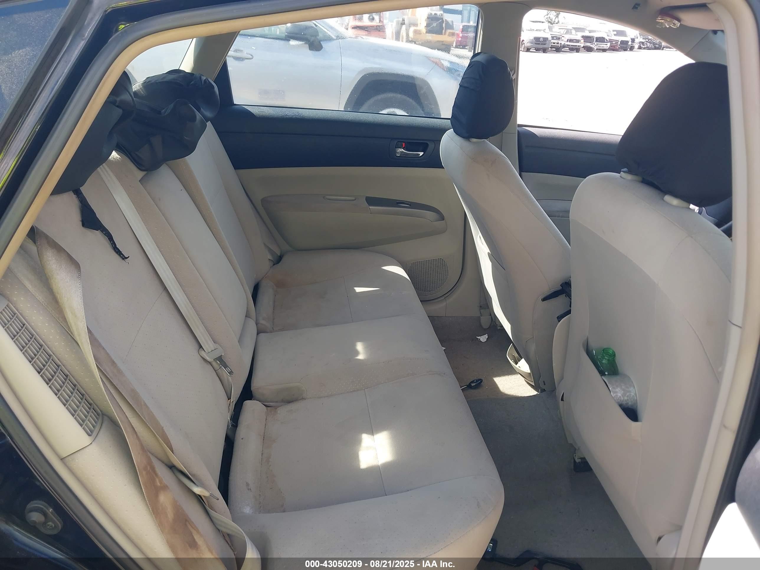 TOYOTA PRIUS image 8
