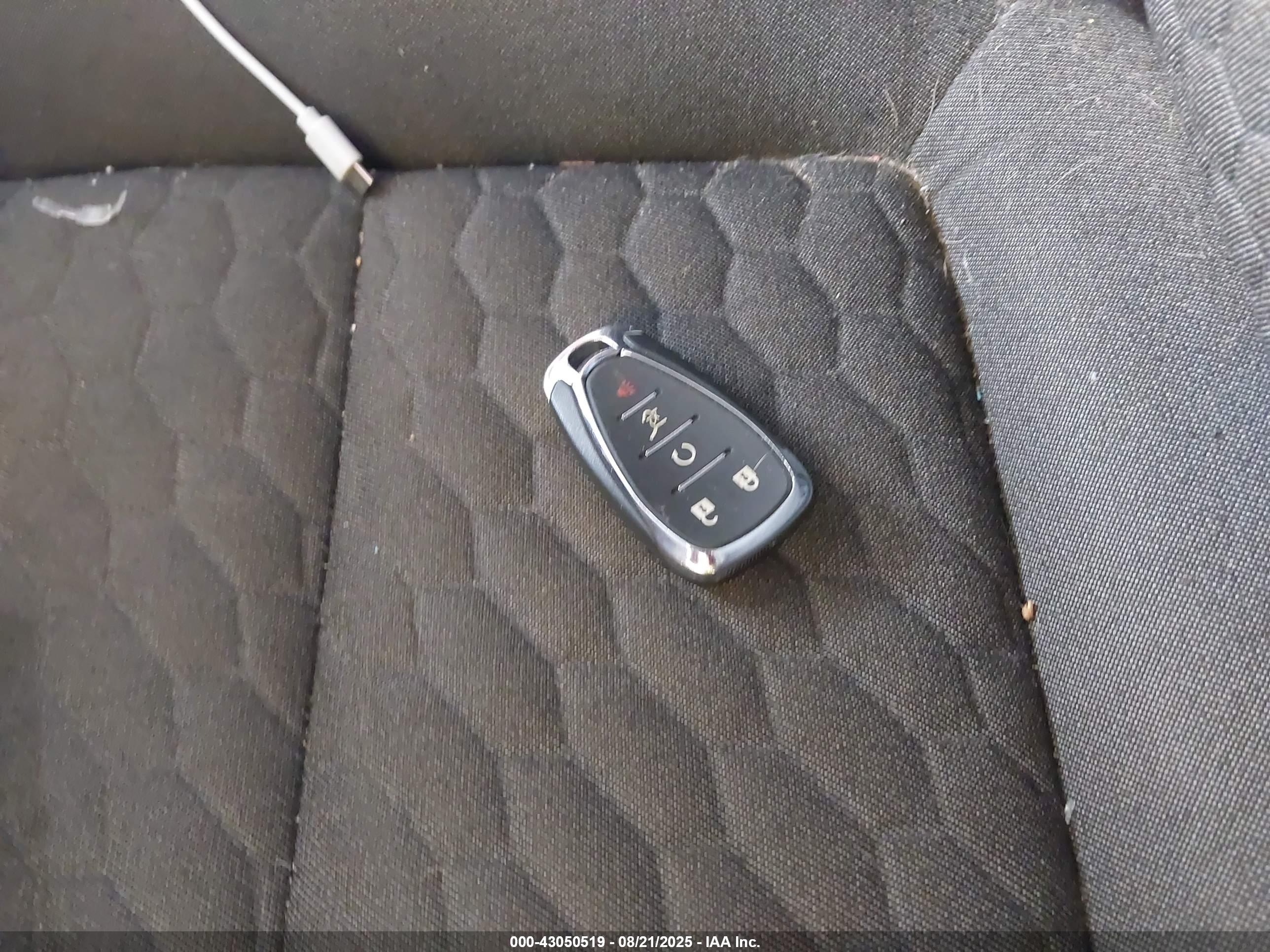 CHEVROLET EQUINOX image 11