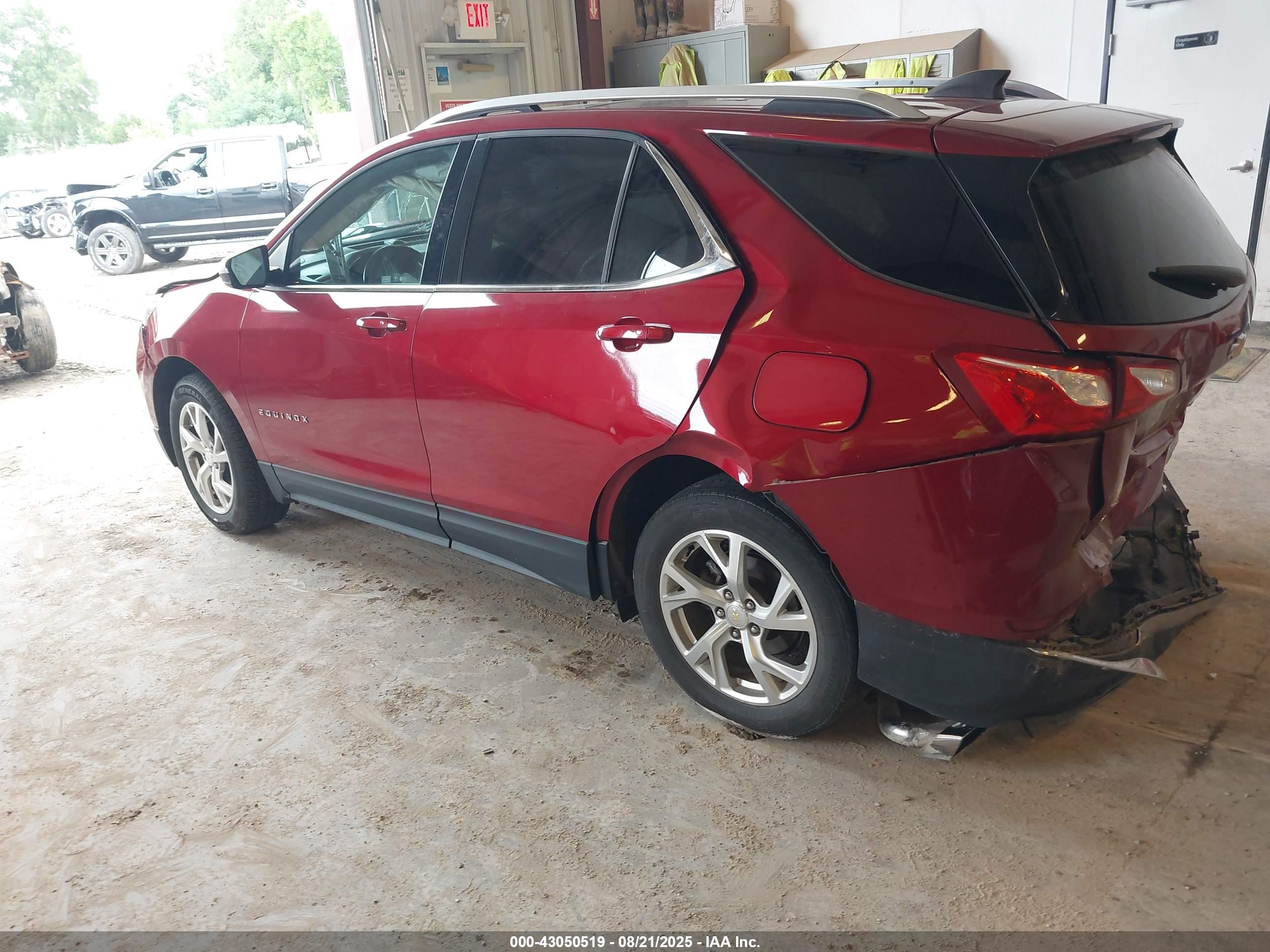 CHEVROLET EQUINOX image 3