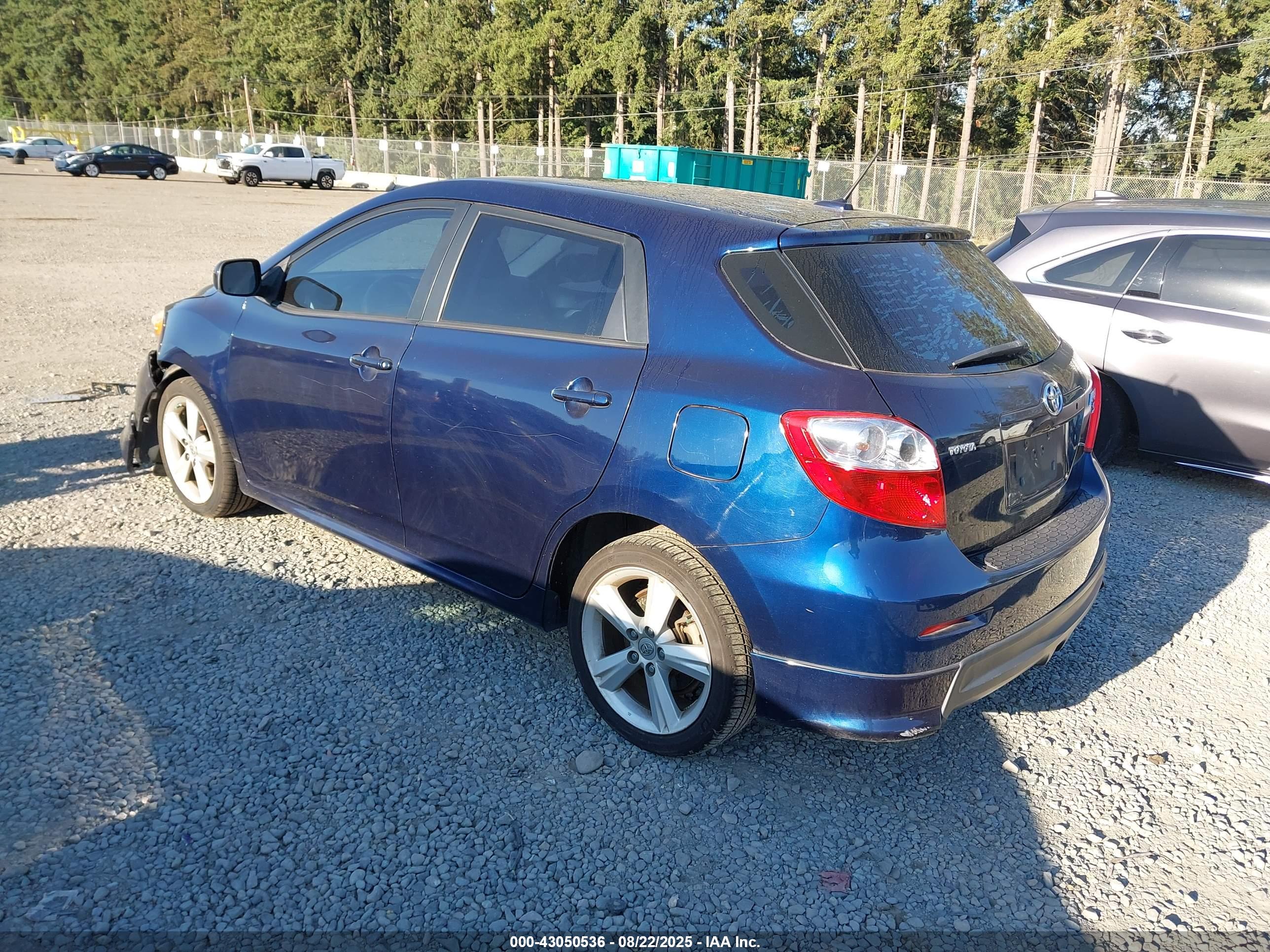 TOYOTA MATRIX image 3