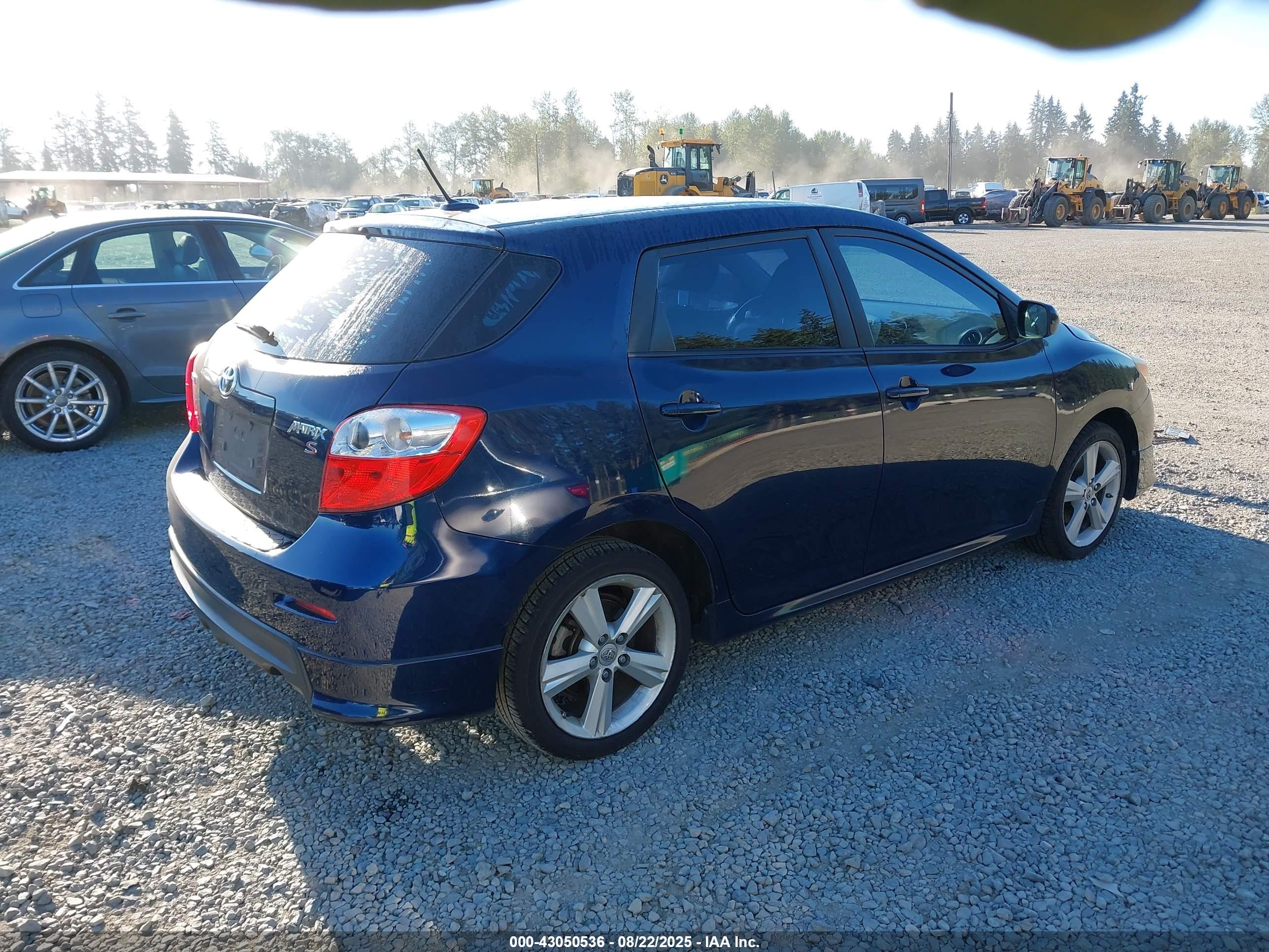 TOYOTA MATRIX image 4