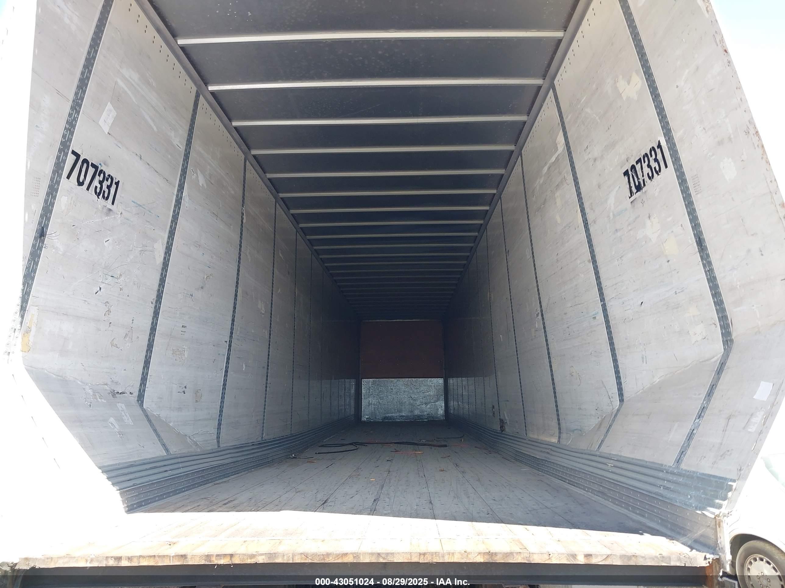 WABASH NATIONAL image 8