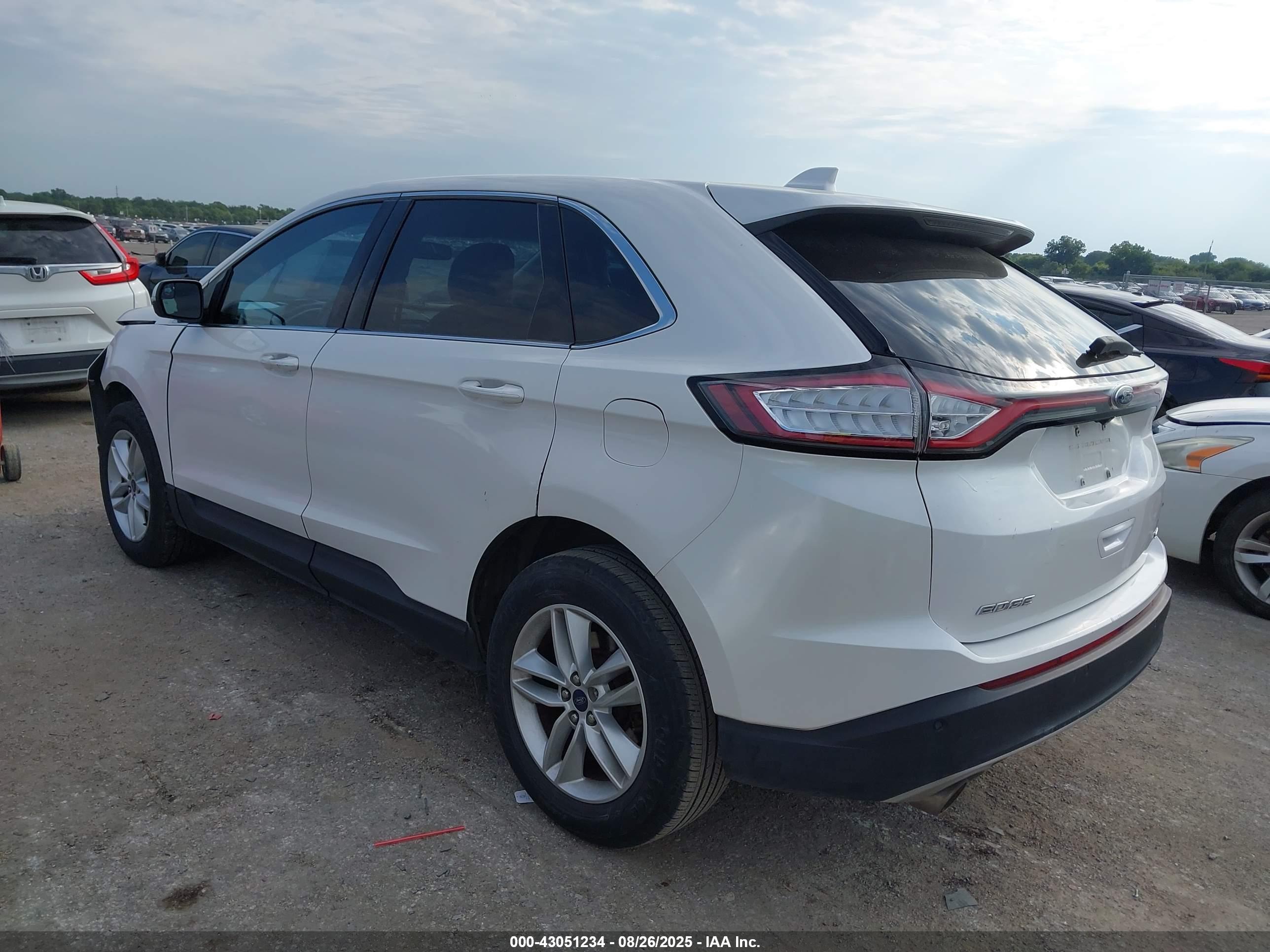 FORD EDGE image 3