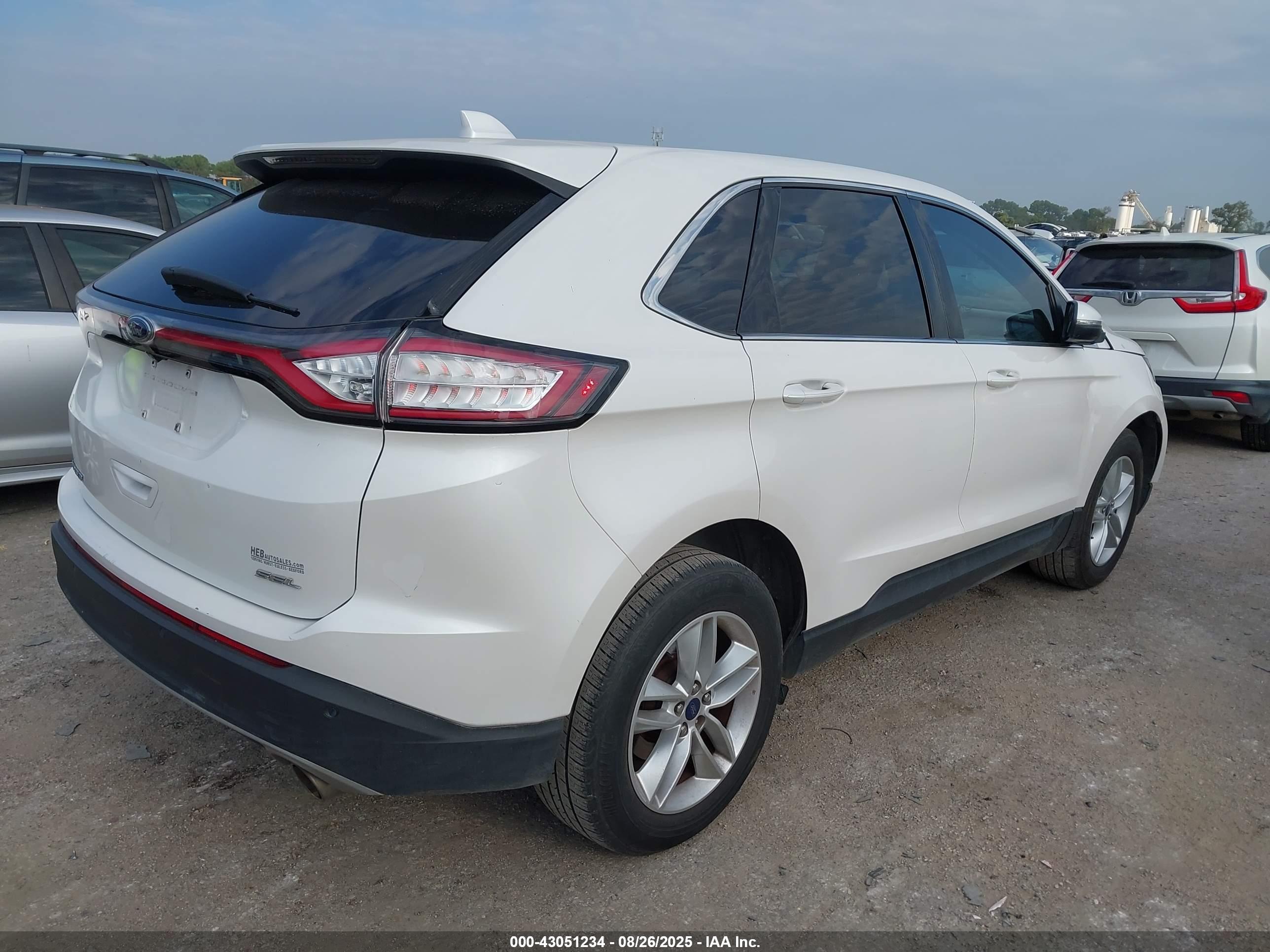 FORD EDGE image 4