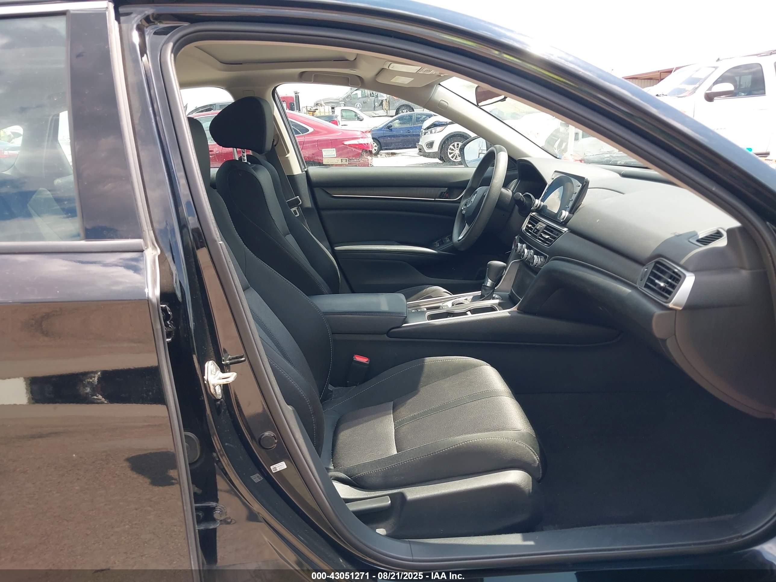 HONDA ACCORD image 5